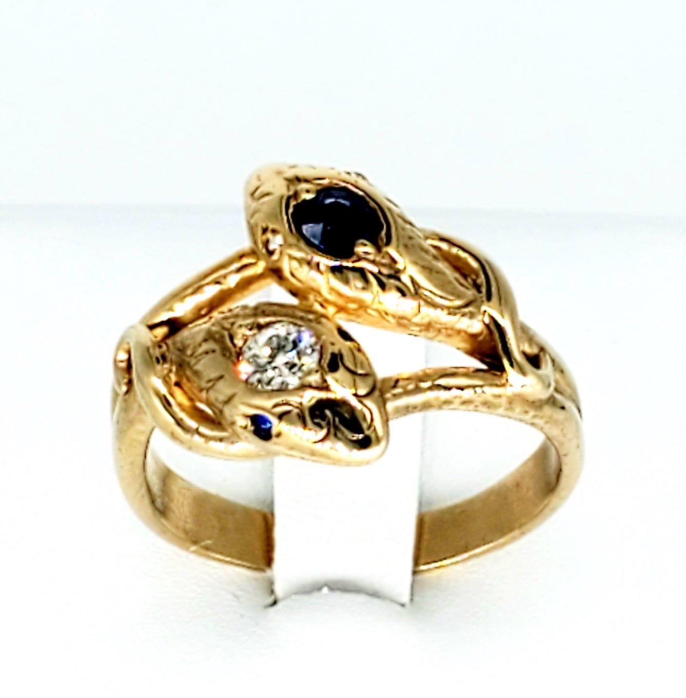 Retro 0.60 Carat Diamond and Sapphire Snake Ring 18 Karat Gold For Sale 3