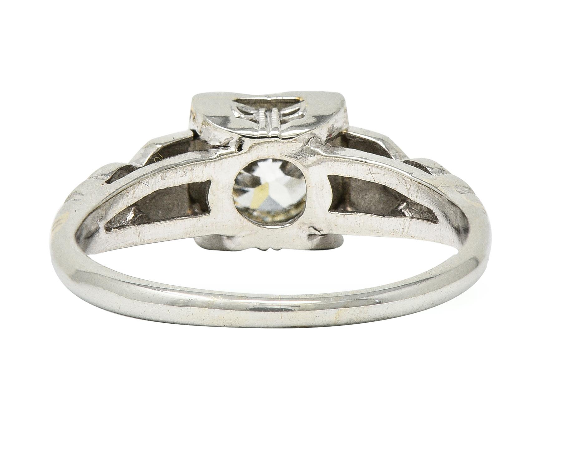 Women's or Men's Retro 0.64 CTW Old Mine Cut Diamond 14 Karat Vintage Engagement Ring For Sale