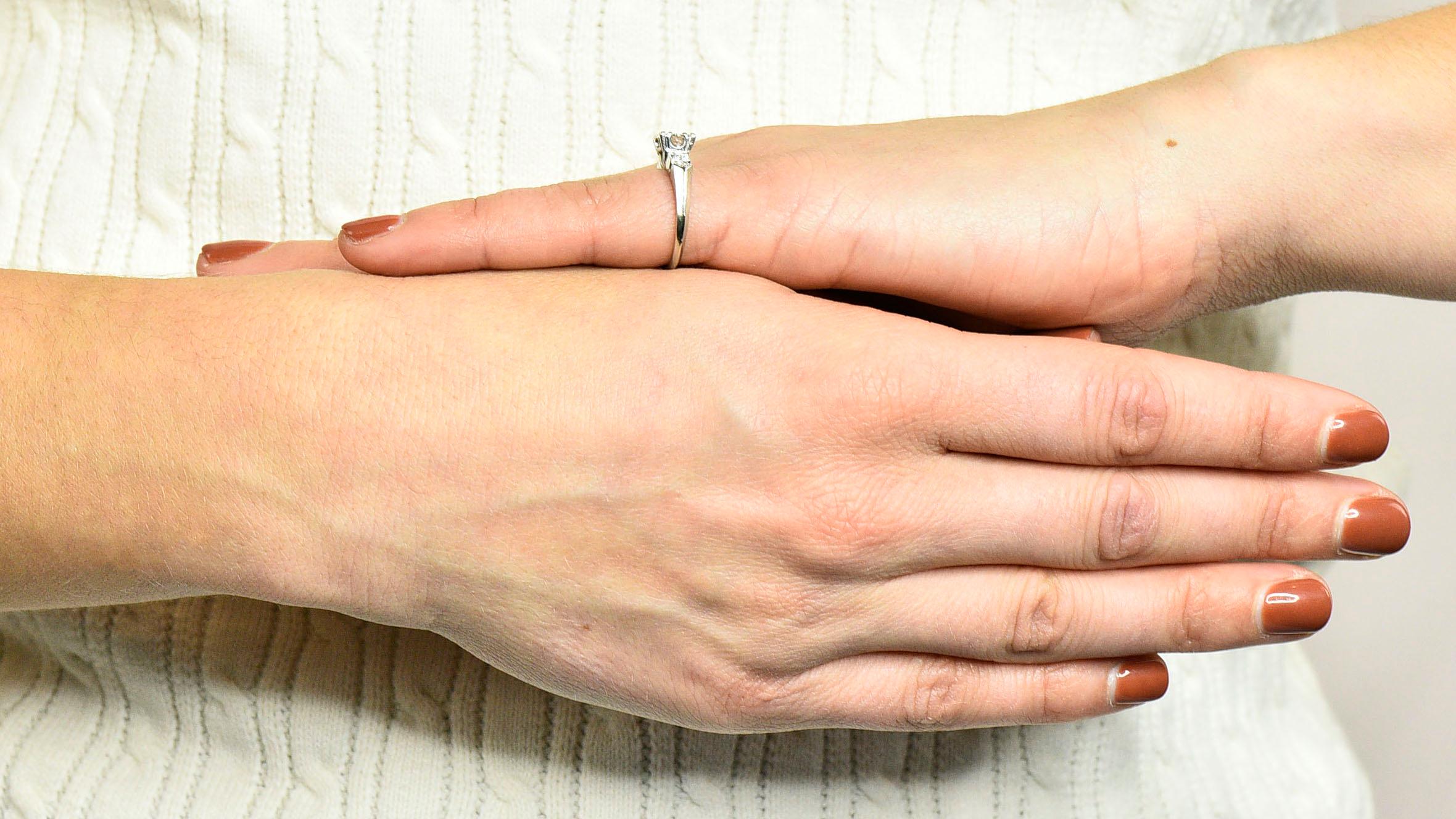 Art Deco 0.75 Carat Diamond Platinum Geometric Engagement Ring 5