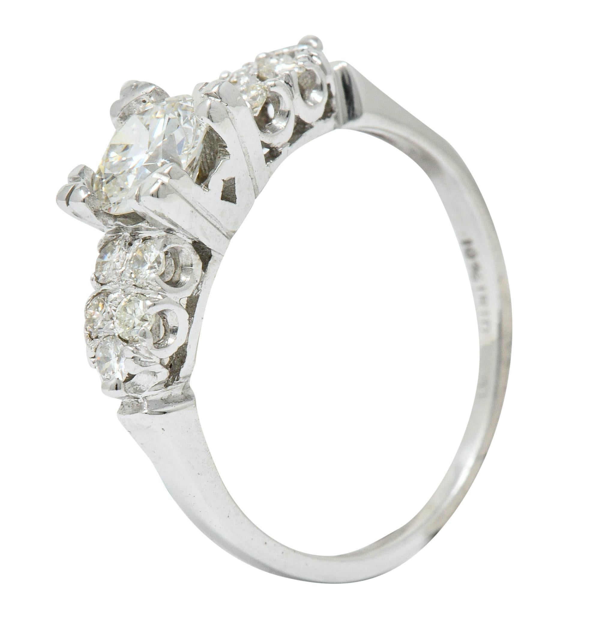 Women's or Men's Mid-Century 0.90 Carat Diamond Platinum Fishtail Cluster Engagement Ring For Sale