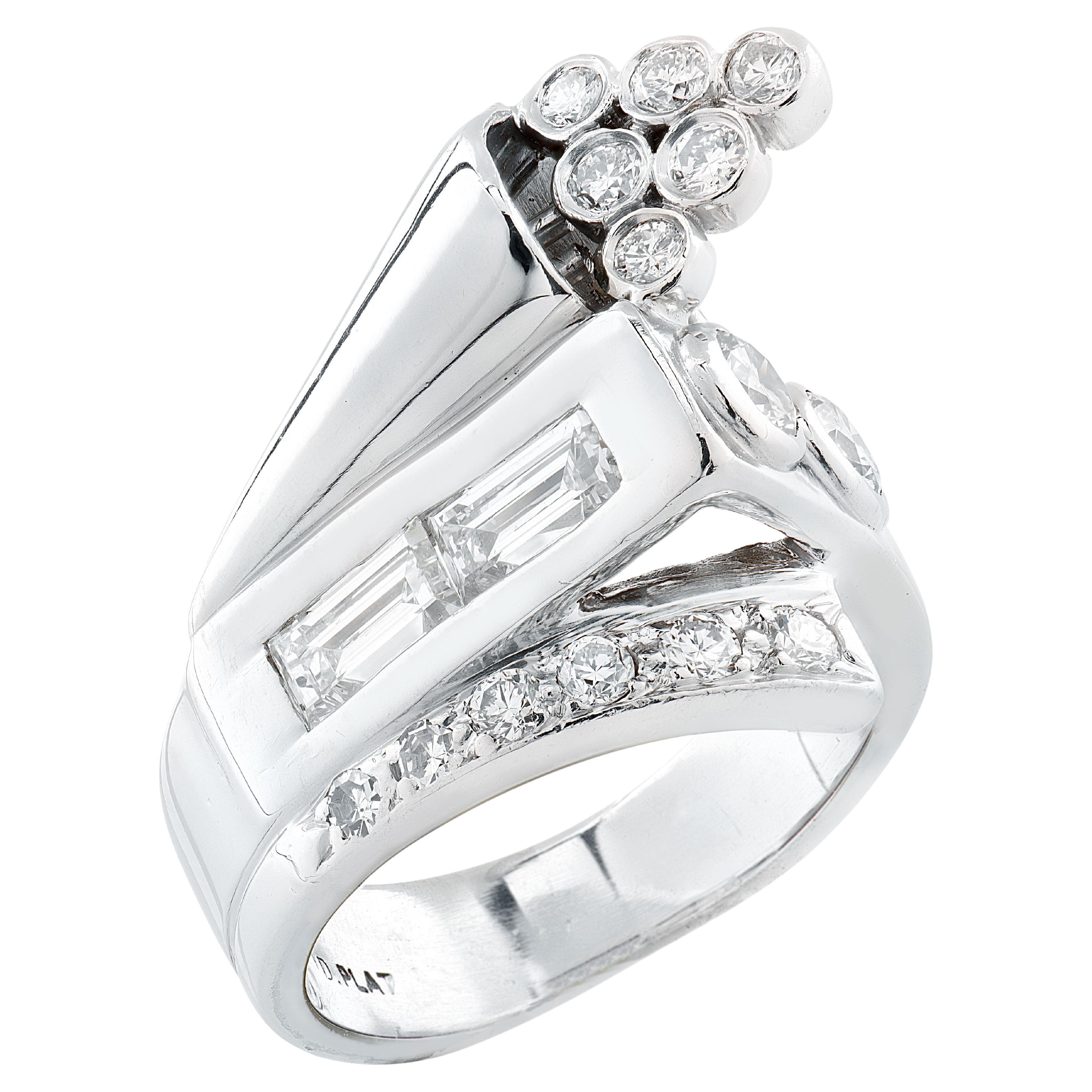 Retro 1 Carat Diamond Cornucopia Cocktail Ring in vendita