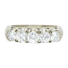 Retro 1.00 Carat Diamond 14 Karat White Gold Fishtail Band Ring