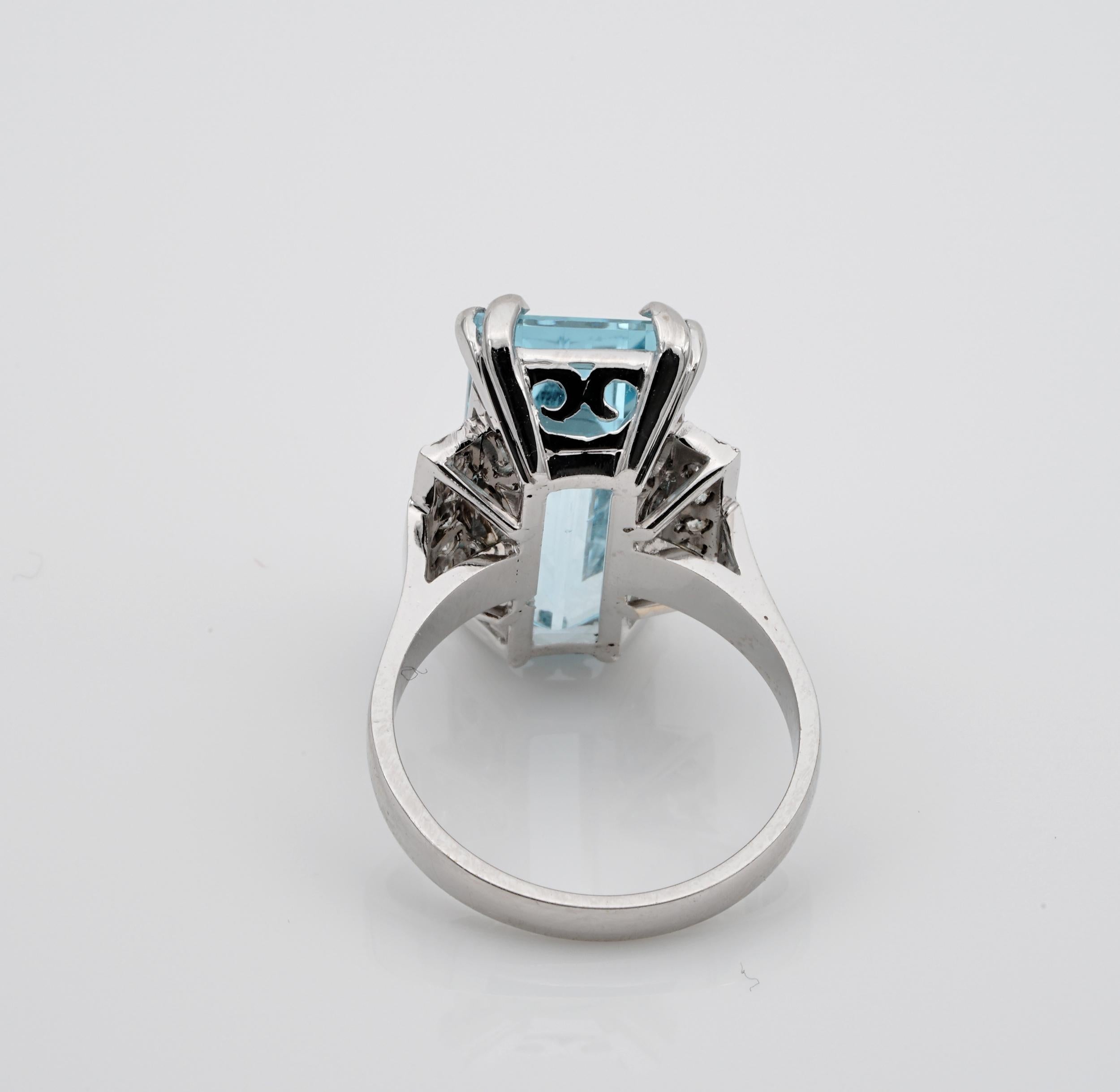 Retro 10.00 Ct Aquamarine Diamond 18 Kt Ring For Sale 3
