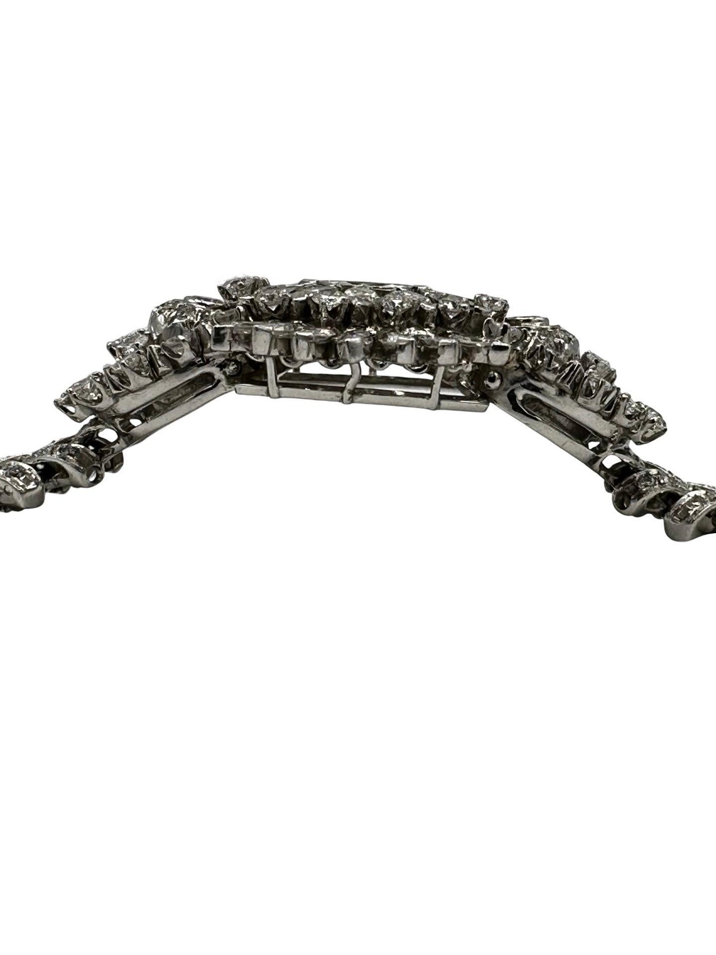 Rétro Retro 10.72 Carats Multi Shaped Diamond Platinum Bracelet en vente