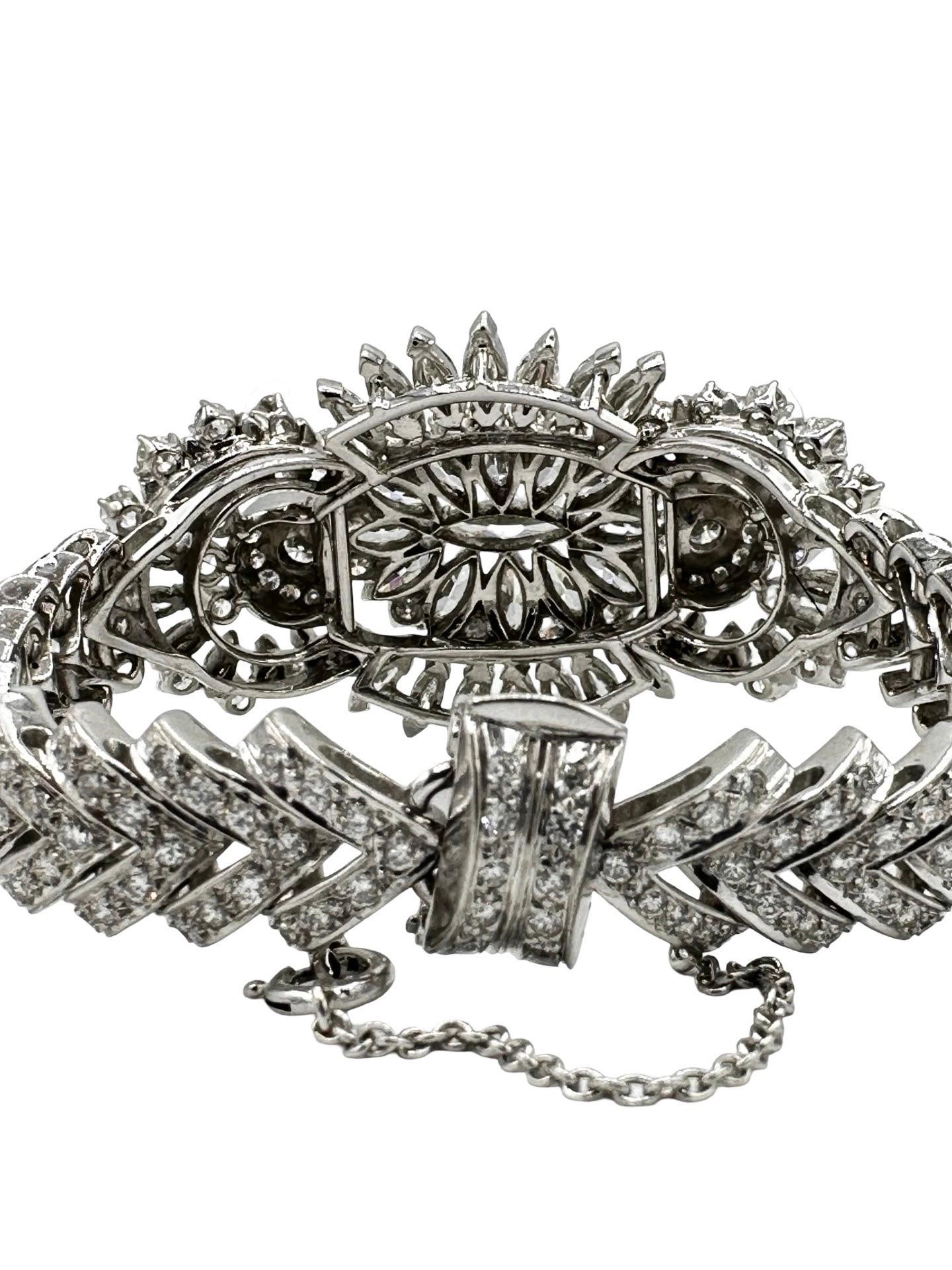 Retro 10.72 Carats Multi Shaped Diamond Platinum Bracelet en vente 1