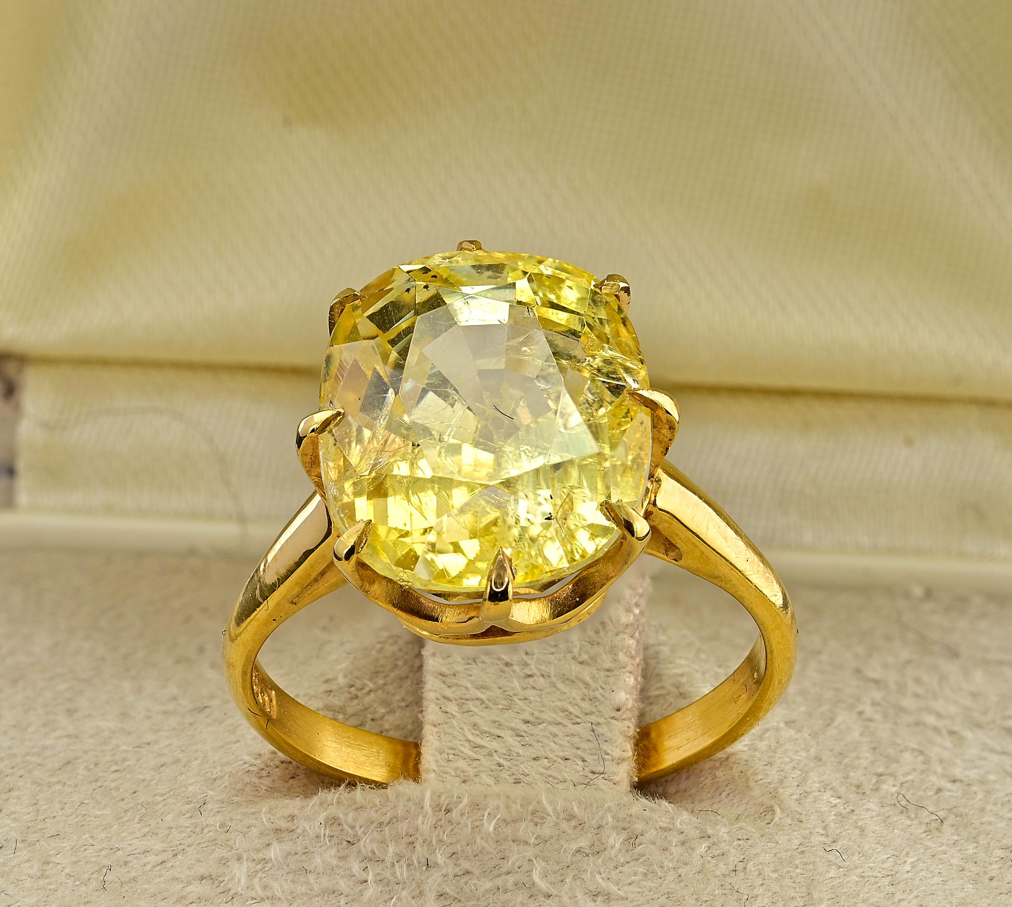 Antique Cushion Cut Retro 11.00 Ct Natural No Heat Yellow Sapphire Solitaire 18 Kt ring  For Sale
