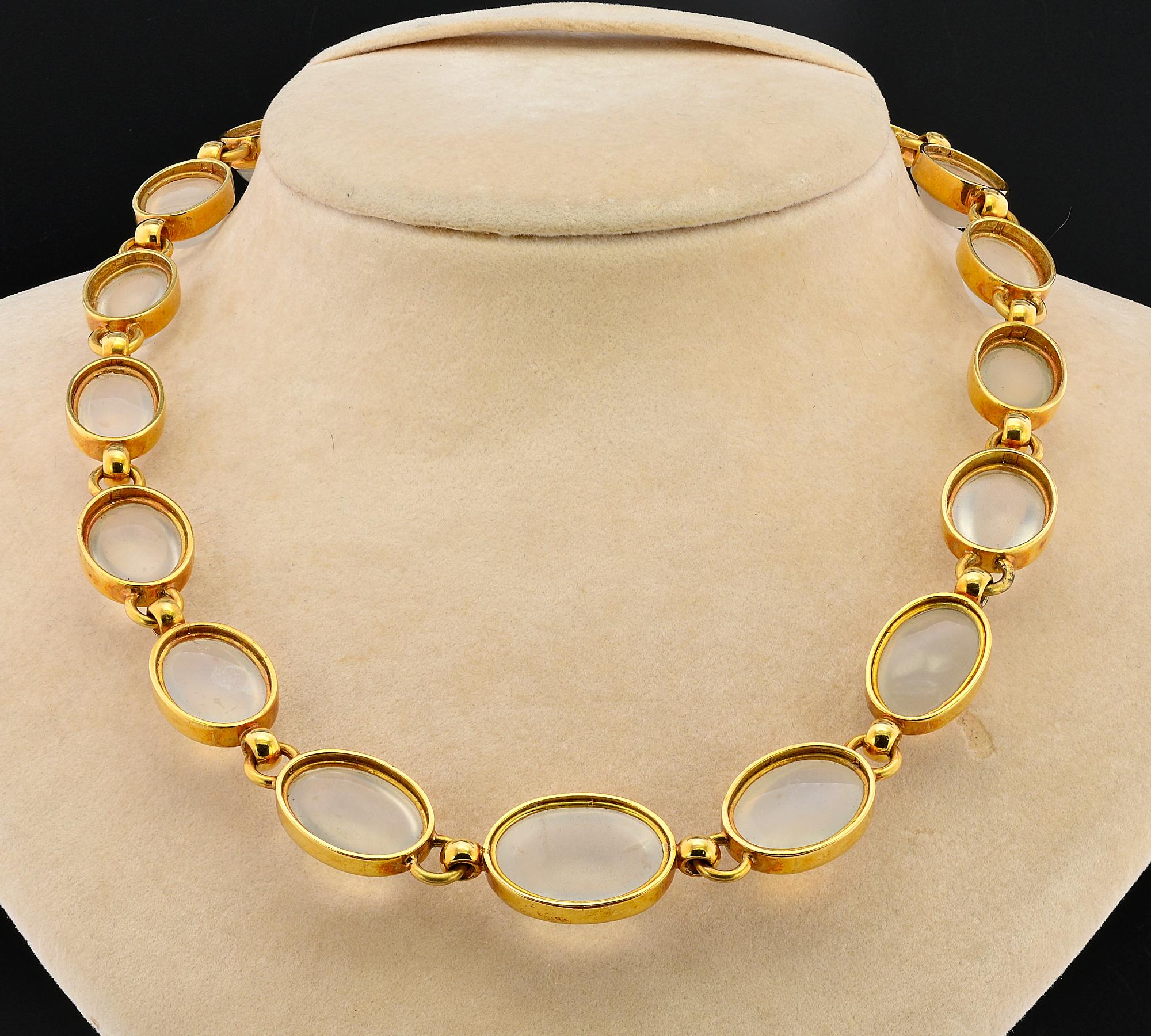 Collier rétro 132,00 ct pierre de lune naturelle 18 KT Bon état - En vente à Napoli, IT