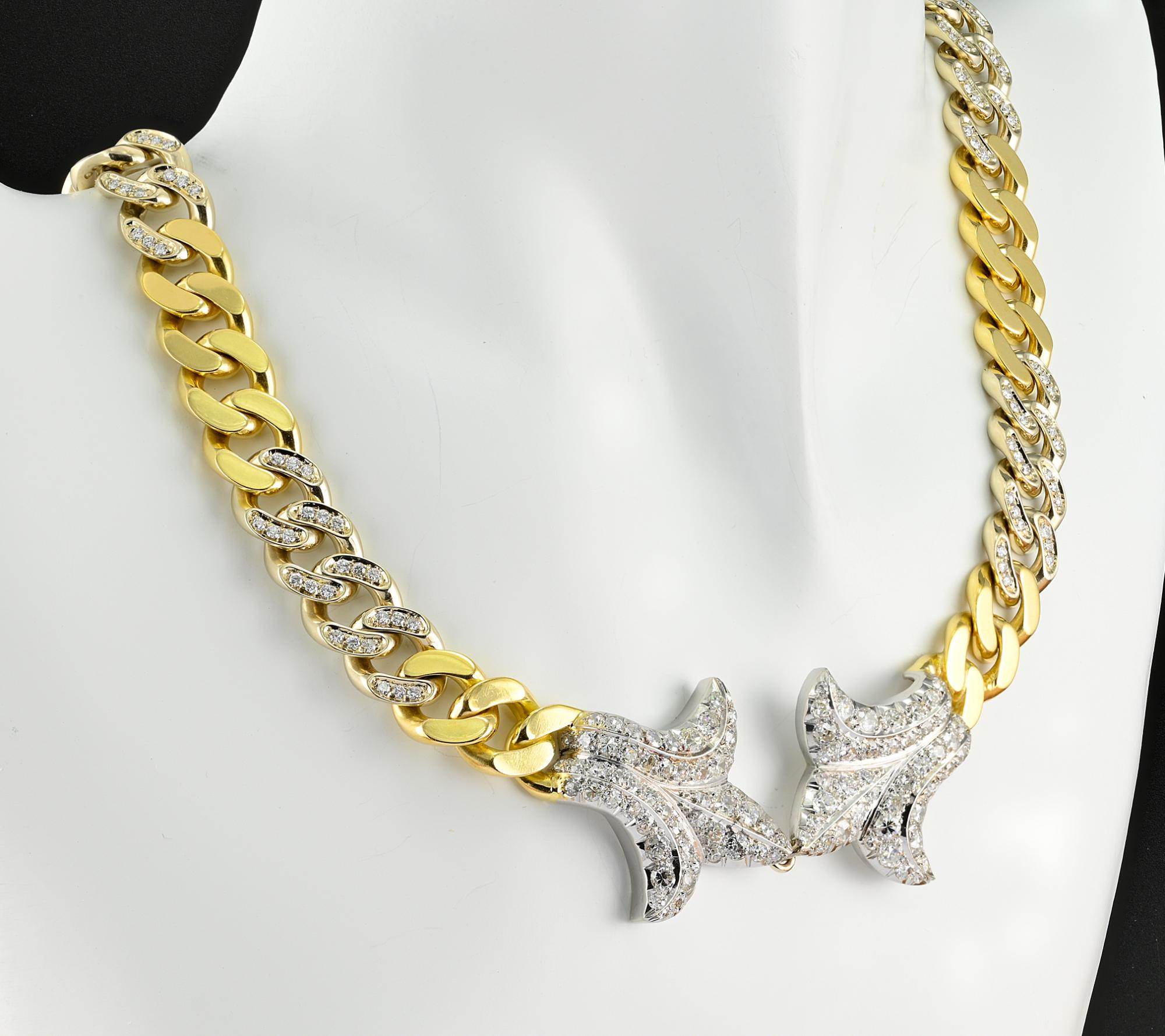 Brilliant Cut Retro 13.30 Ct Diamond Fleur De Lys Curb 18 KT Platinum Necklace For Sale