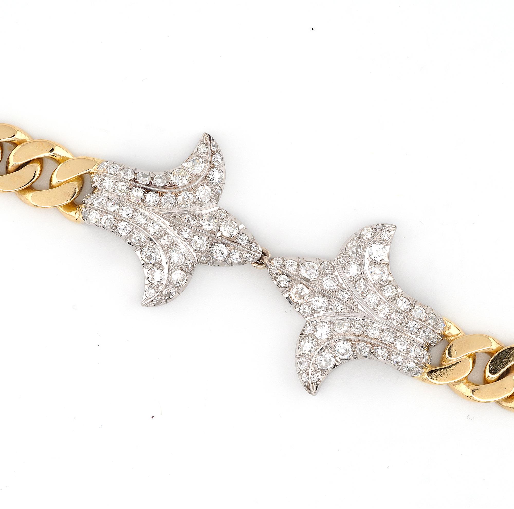Retro 13.30 Ct Diamond Fleur De Lys Curb 18 KT Platinum Necklace For Sale 2