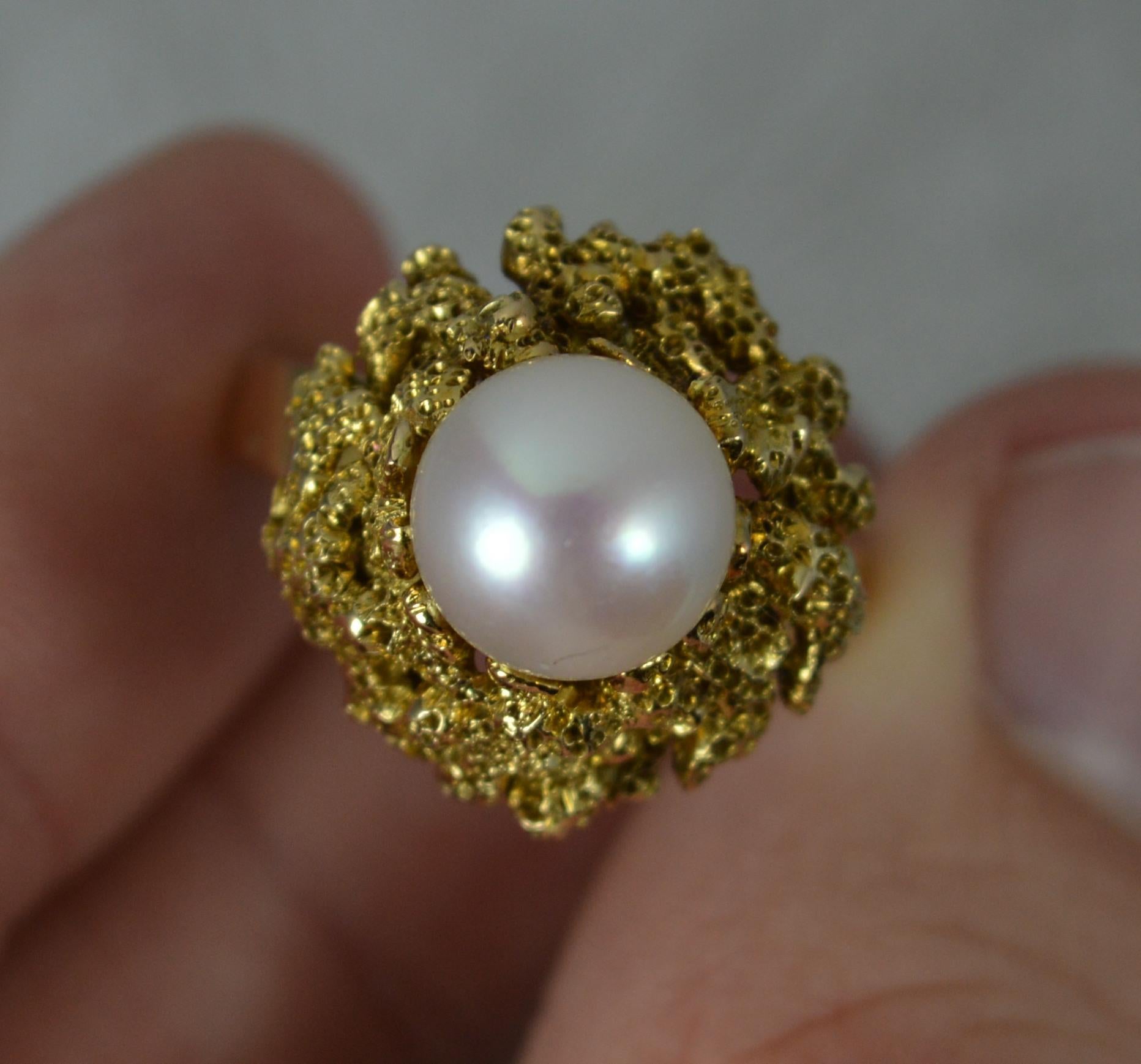 Retro 14 Carat Yellow Gold and Single Pearl Solitaire Ring In Good Condition In St Helens, GB