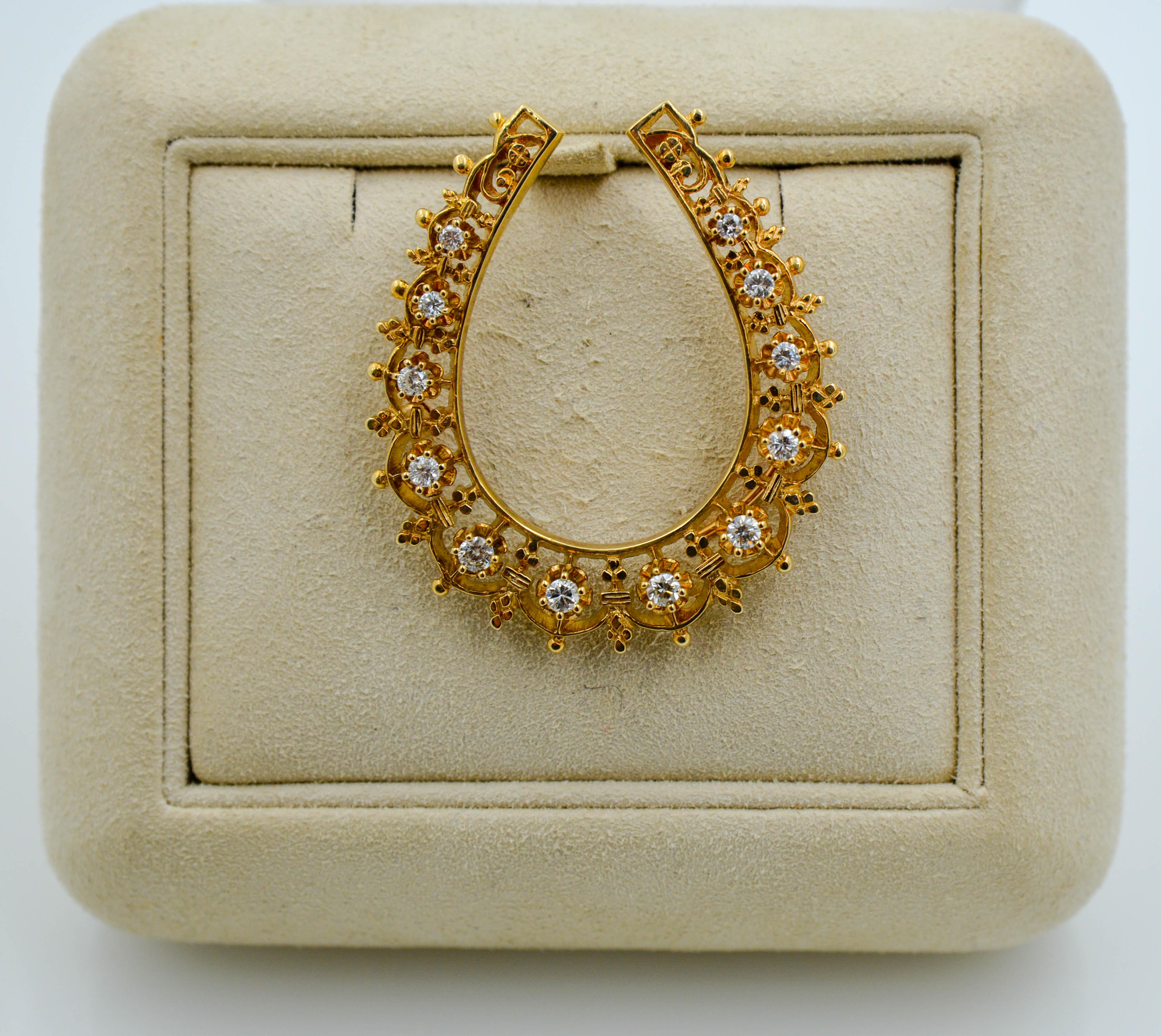 Modern Retro 14 Karat Gold 0.60 Carat Diamonds Horseshoe Brooch or Pendant