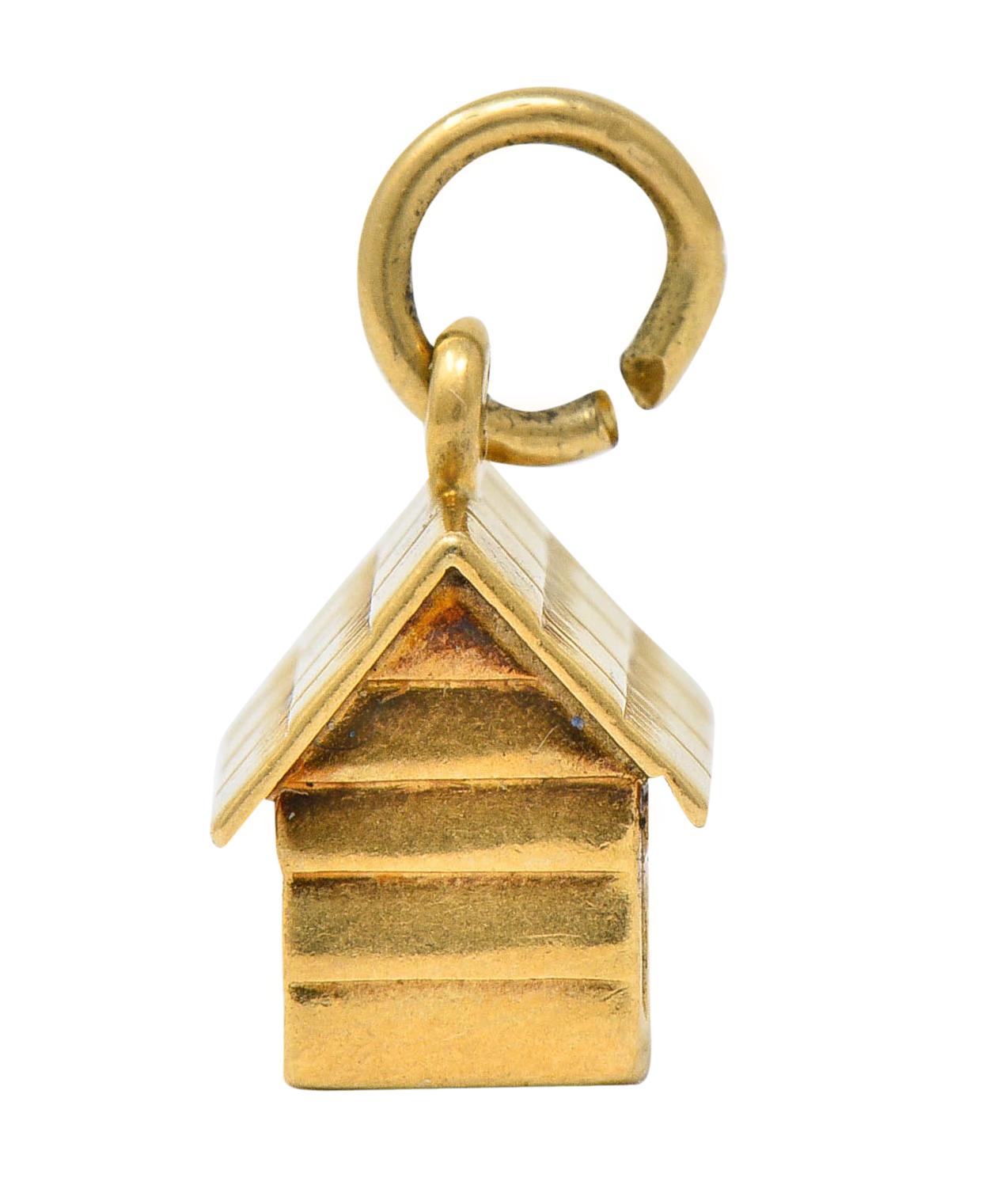 Retro 14 Karat Gold Doghouse Charm, circa 1950 In Excellent Condition In Philadelphia, PA