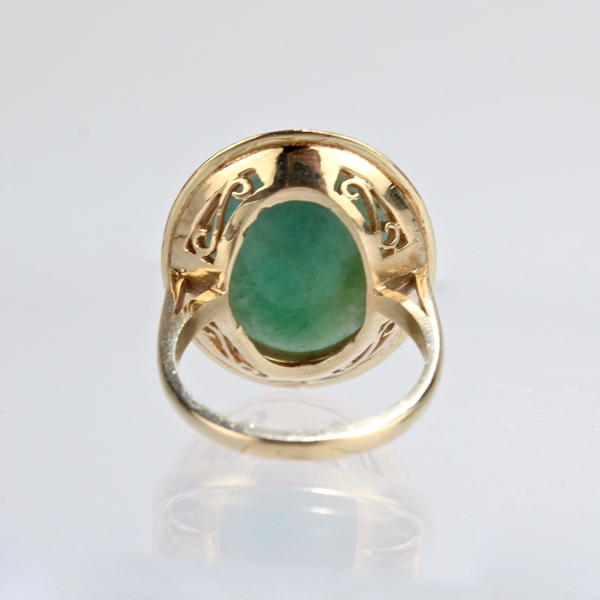 Retro 14 Karat Gold und Jade Cabochon Cocktail-Ring Damen im Angebot