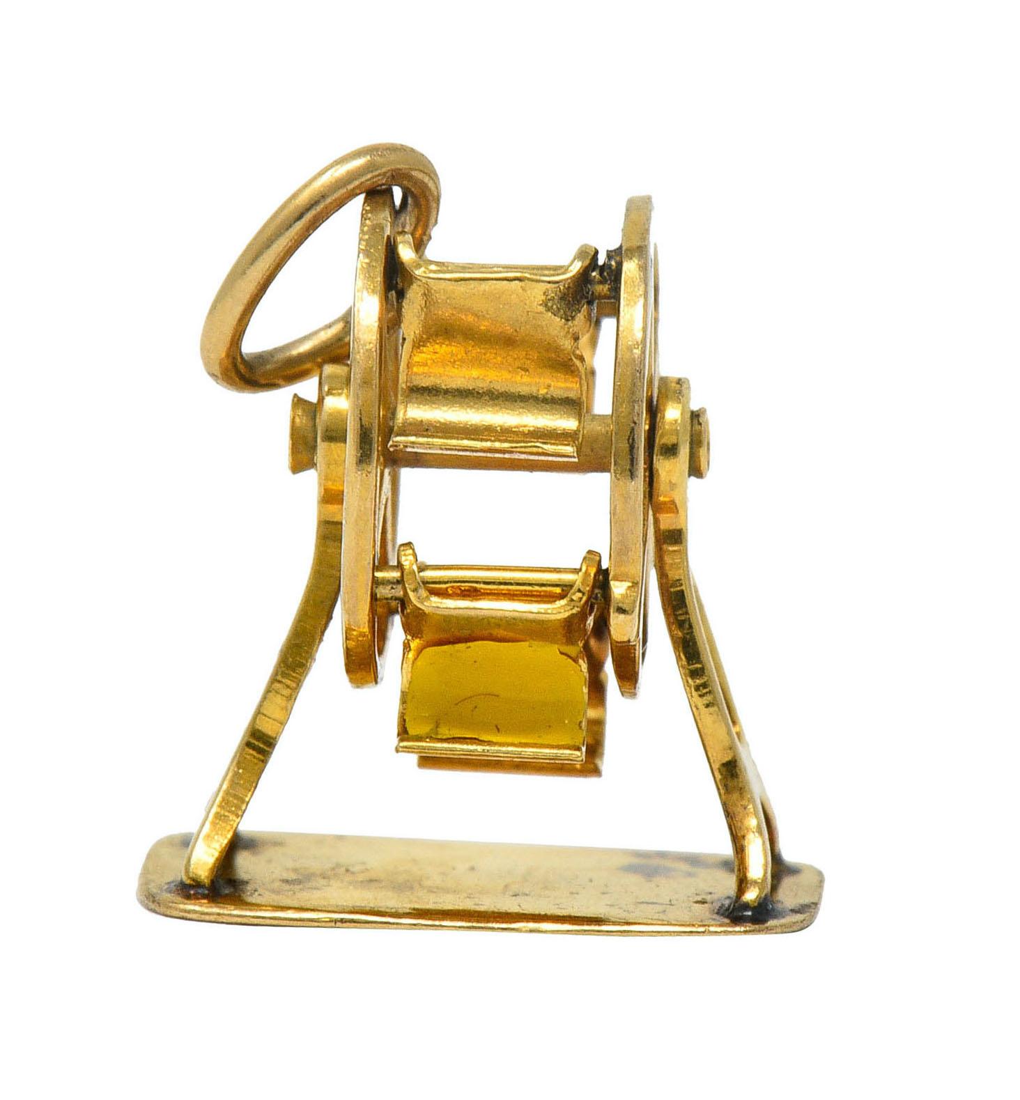 Retro 14 Karat Gold Rotating Ferris Wheel Charm, circa 1950 2