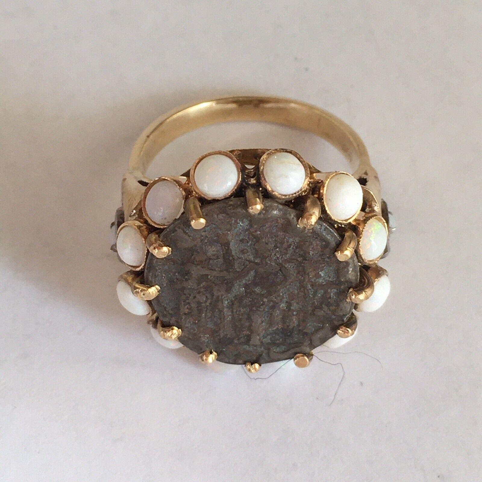Retro 14 Karat Yellow Gold Ancient Coin Ring Hallmarked Opals, 1940s For Sale 4