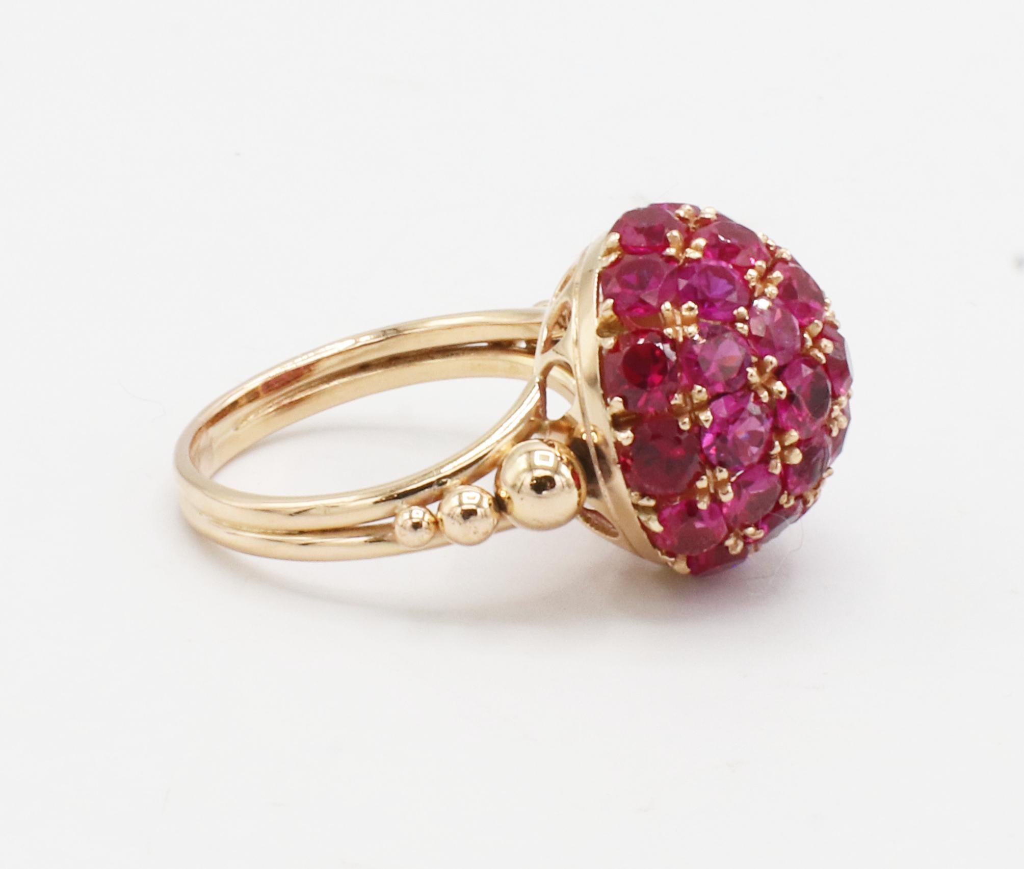 Retro 14 Karat Yellow Gold Ruby Round Stone Cluster Dome Ring  In Excellent Condition In  Baltimore, MD