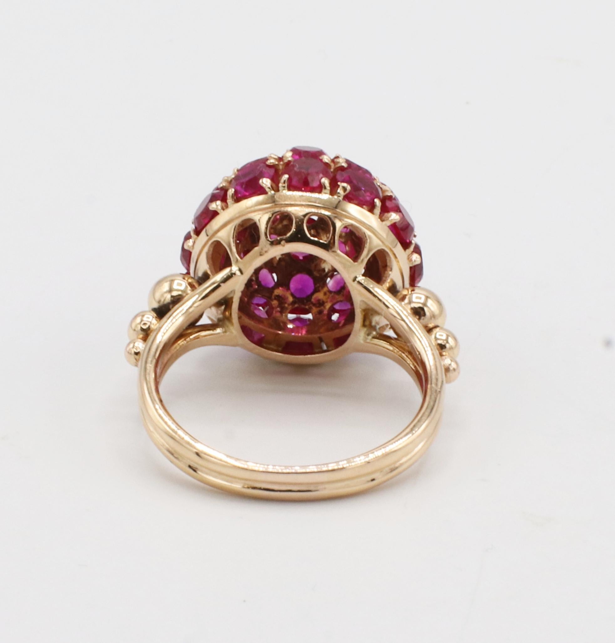 Women's Retro 14 Karat Yellow Gold Ruby Round Stone Cluster Dome Ring 