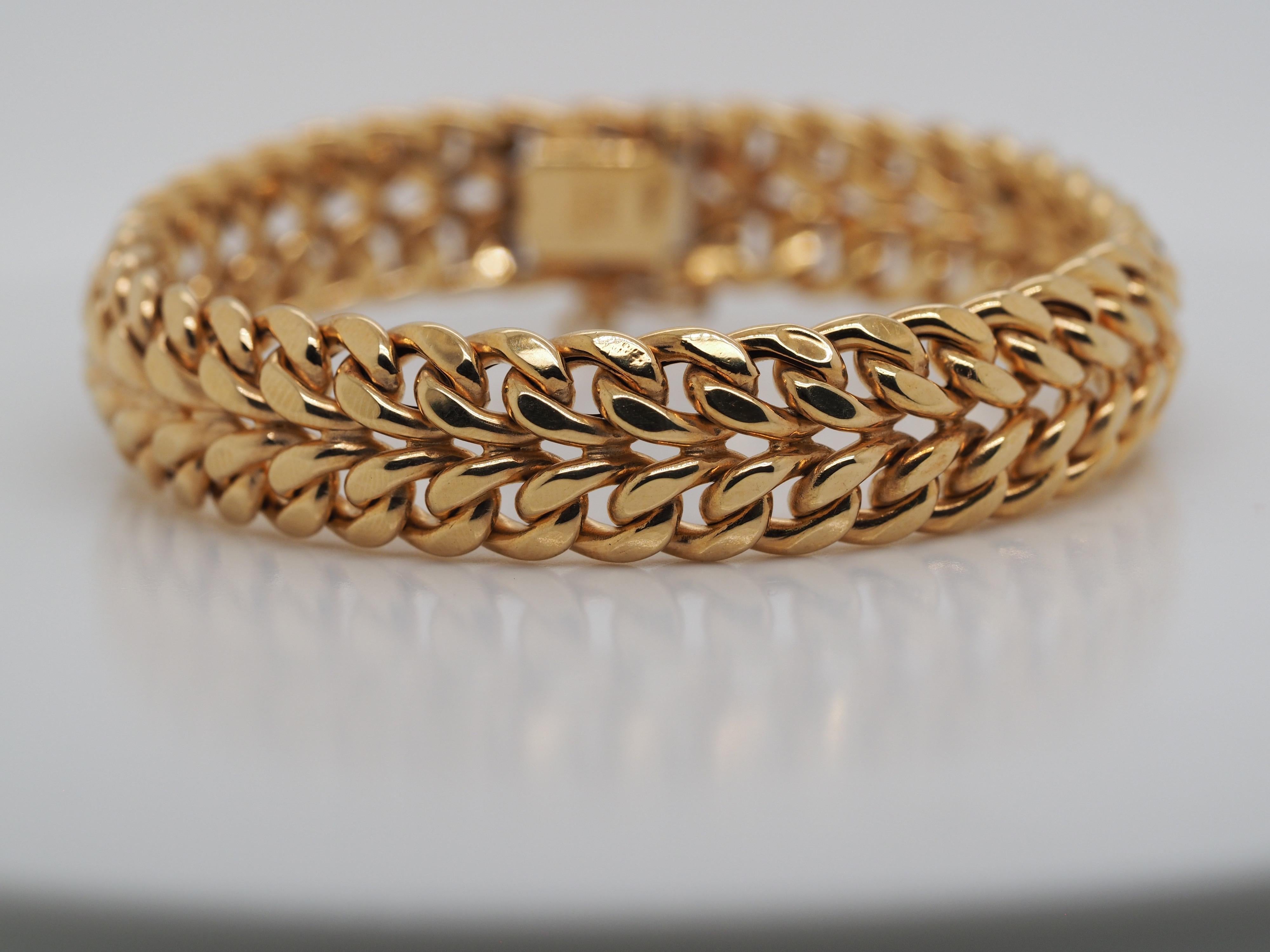 Retro 14 karat Yellow Gold Wheat and Mesh Bracelet. The high polish bracelet sits perfectly on the arm! This extravagant bracelet is perfect for any occasion and everyday wear. 

Item  Details:
Metal Type: 14 Karat Yellow Gold 
Weight: 17.2 grams