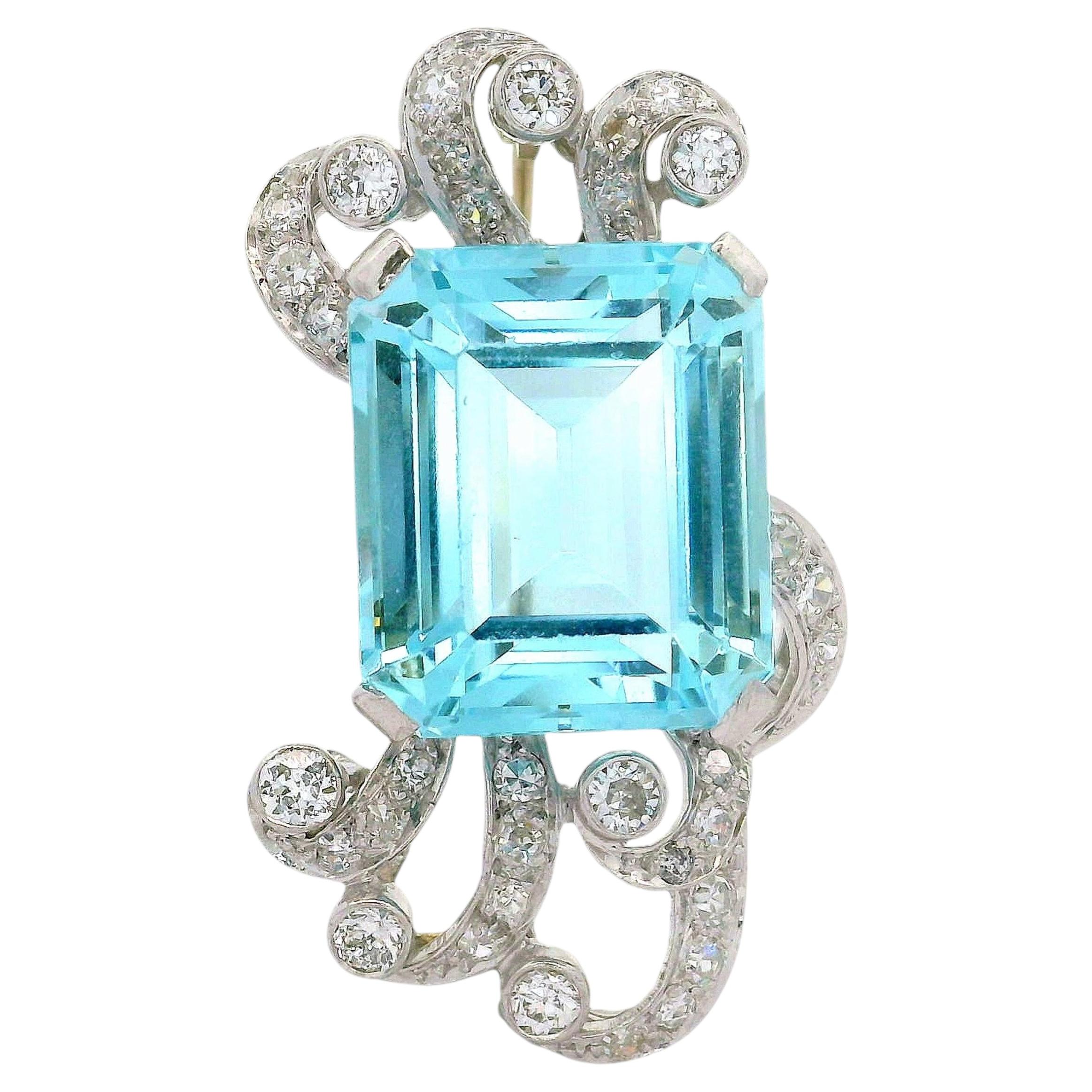 Retro-Brosche aus Platin und 14-karätigem Gold mit einem 14,00-Karat-Aquamarin und Diamanten