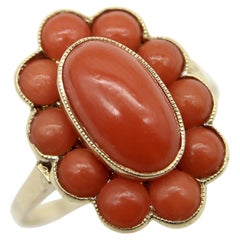 Anello retrò con corallo cabochon in oro 14K
