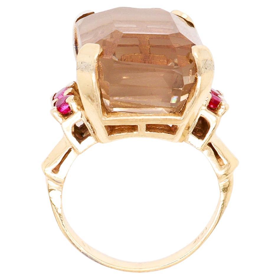 Anello Cocktail Retrò in oro 14K, quarzo e rubino in vendita
