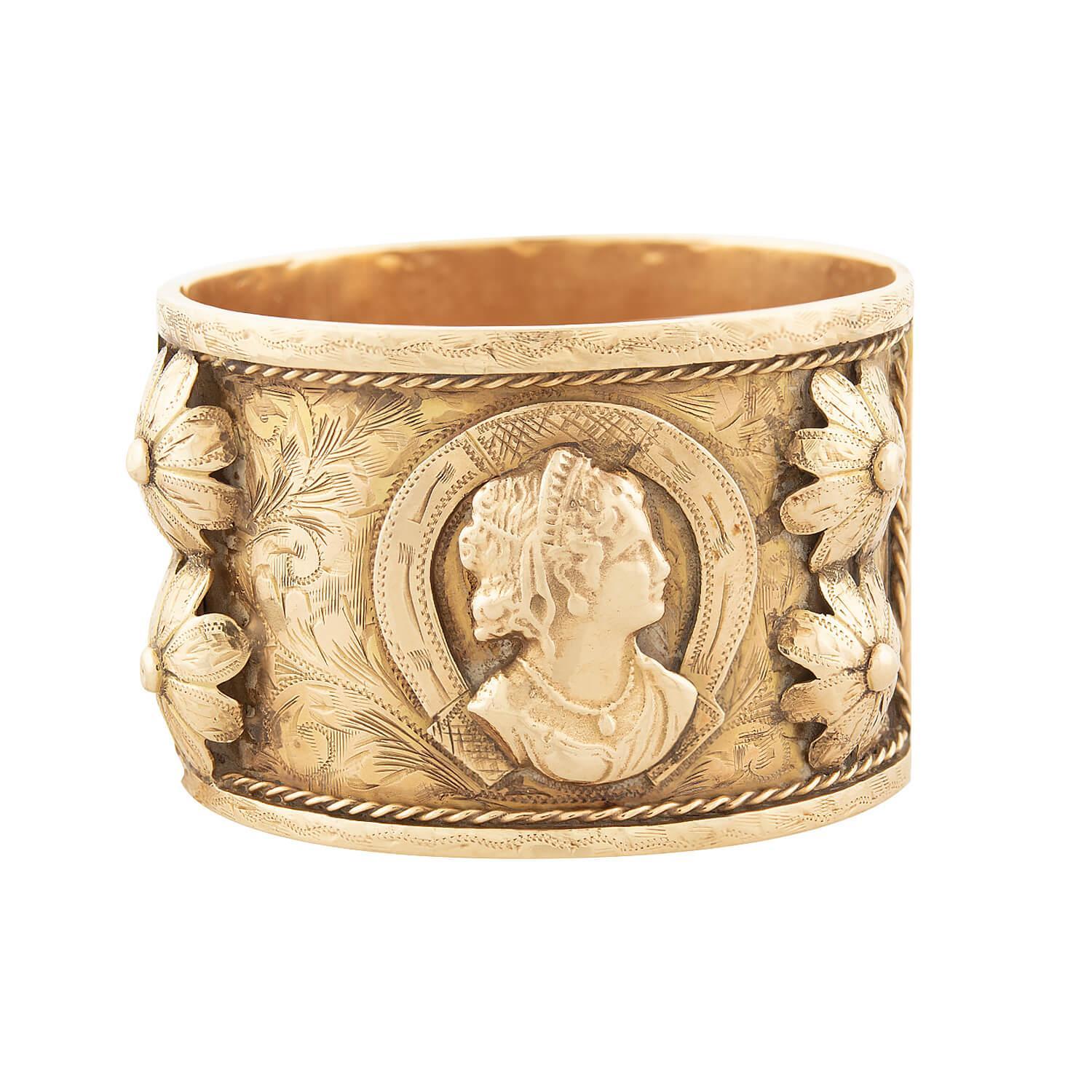 Bracelet manchette Retro 14k "Gypsy" Roma Bangle en vente