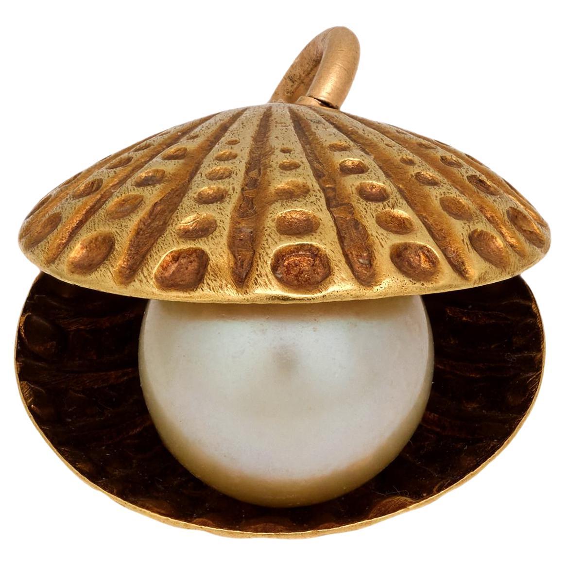 Retro 14k Pearl Clam Pendant/Charm