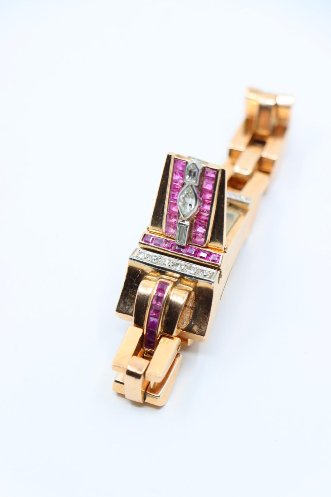 Reloj Pulsera Retro Oro Rosa 14K Rubí Diamantes en venta 1