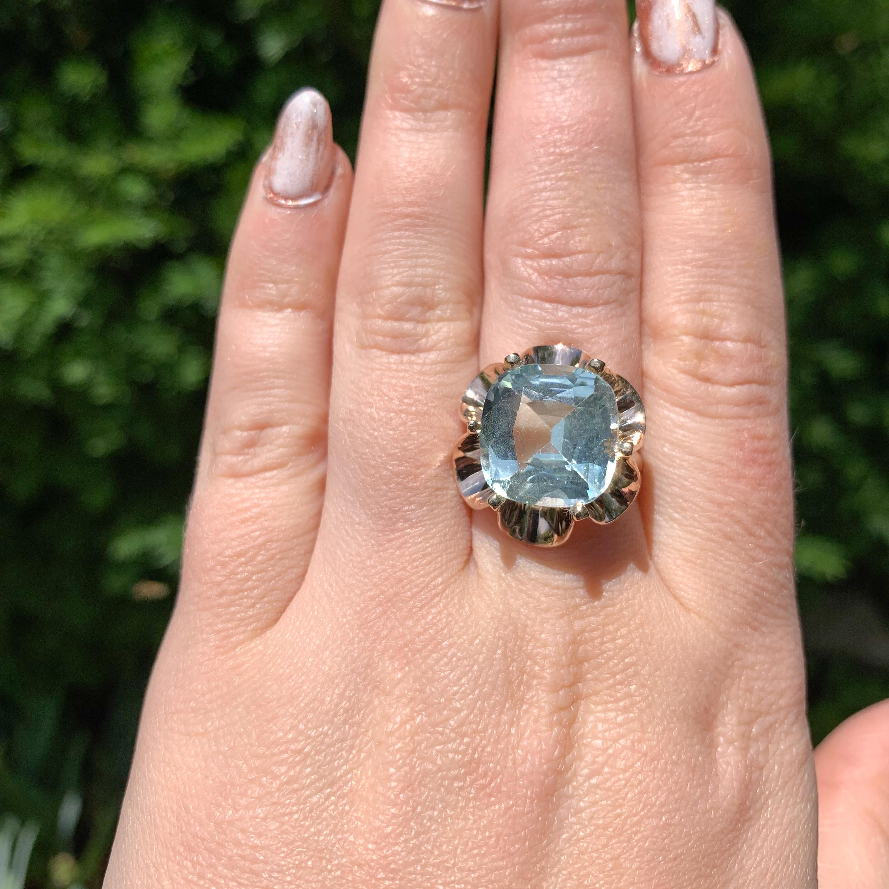 Retro 14K Rosy Yellow Gold 10.72 carat Aquamarine Ring For Sale 2