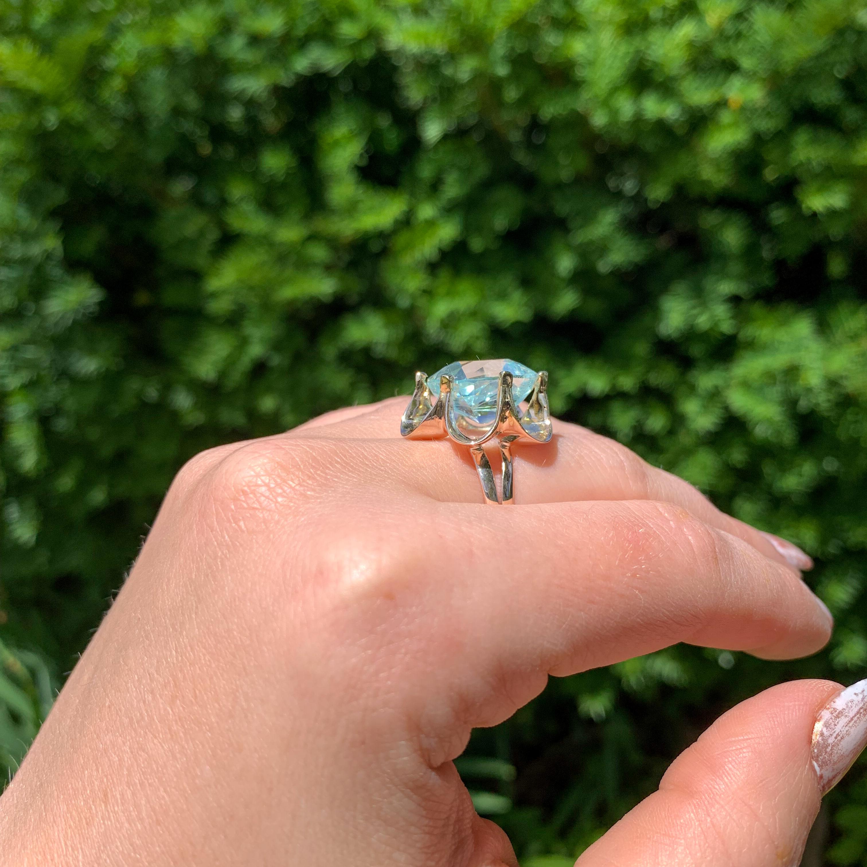 Retro 14K Rosy Yellow Gold 10.72 carat Aquamarine Ring For Sale 3
