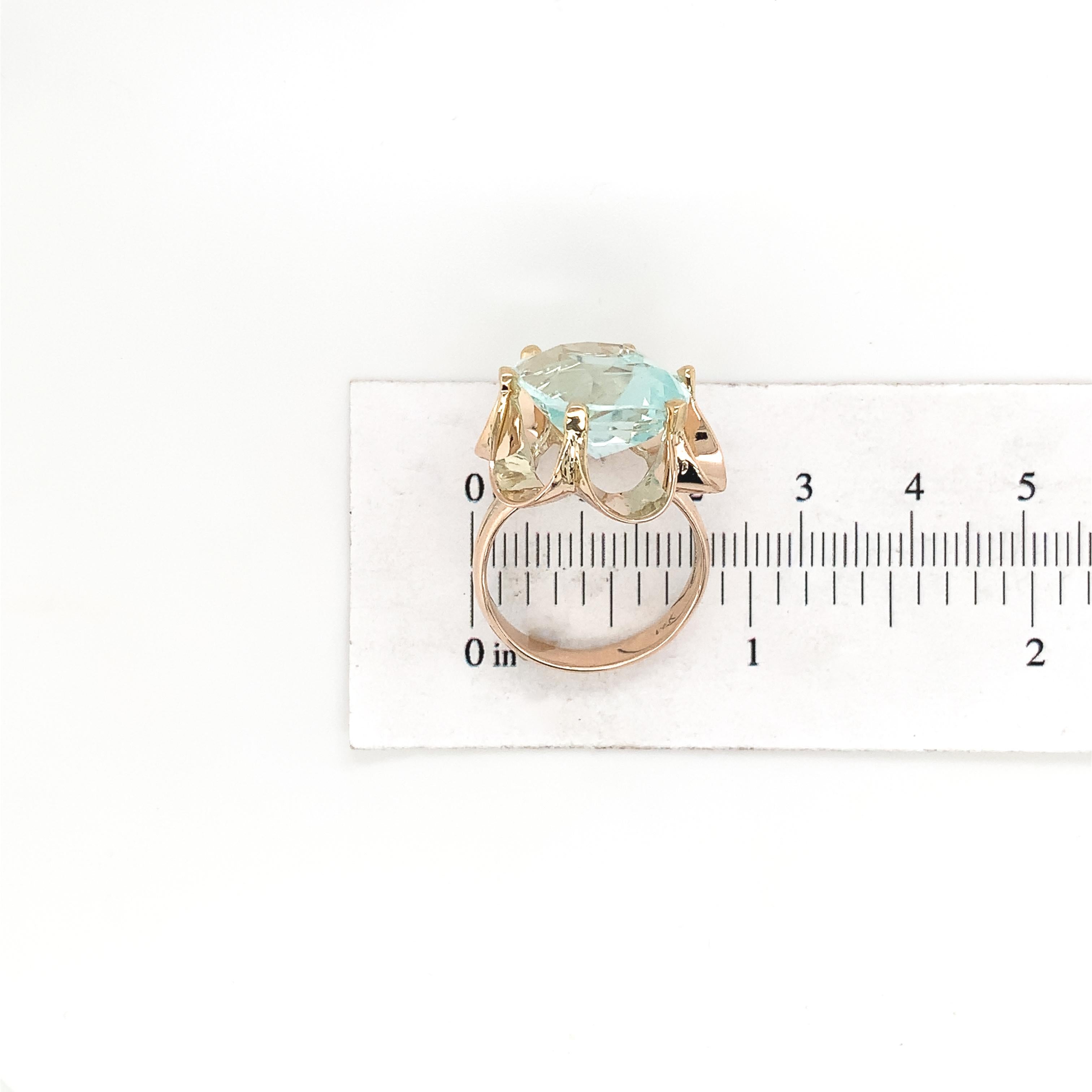 Retro 14K Rosy Yellow Gold 10.72 carat Aquamarine Ring For Sale 4
