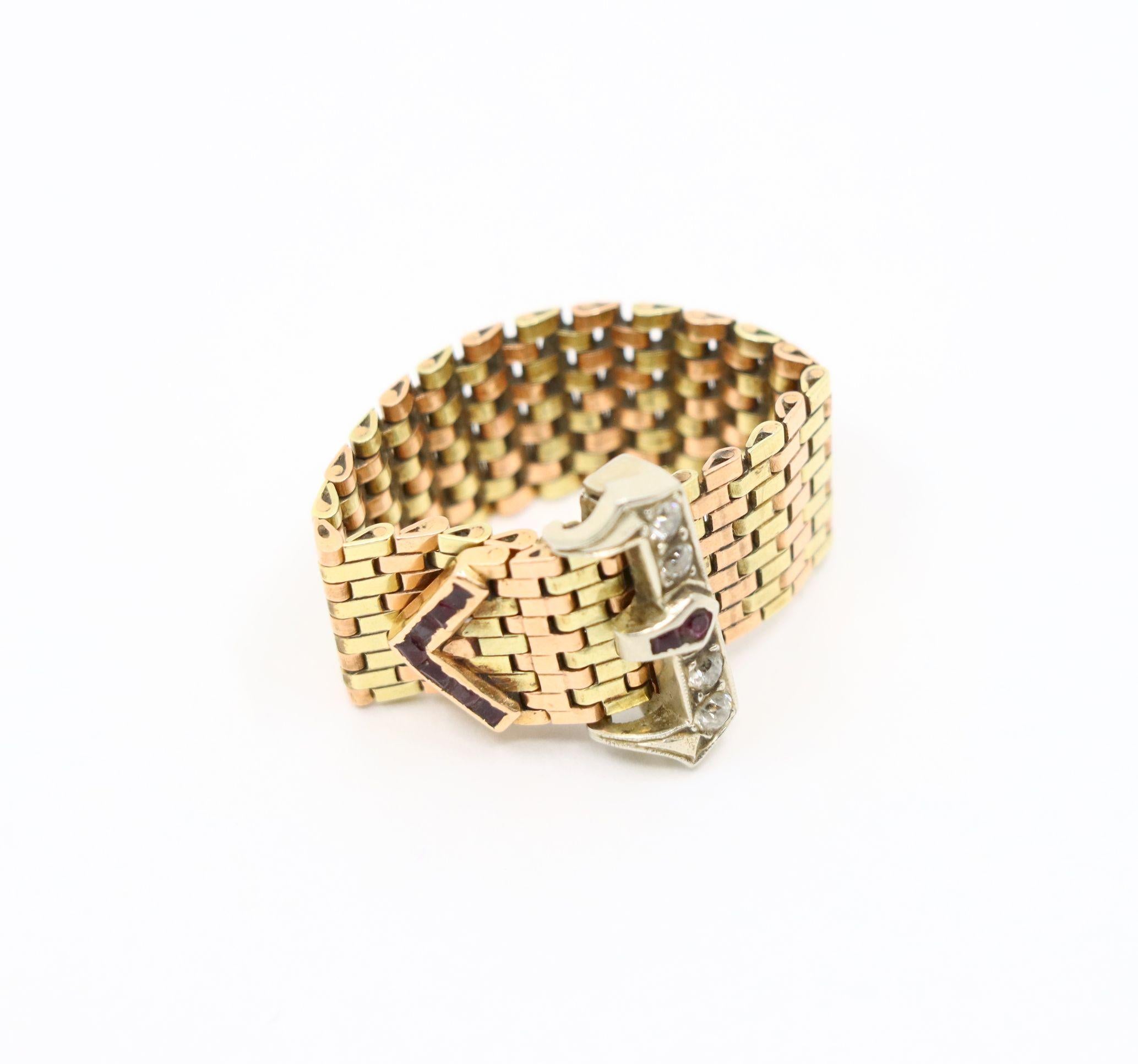 Anello retrò con fibbia in oro 14 carati e diamante e rubino in vendita 2