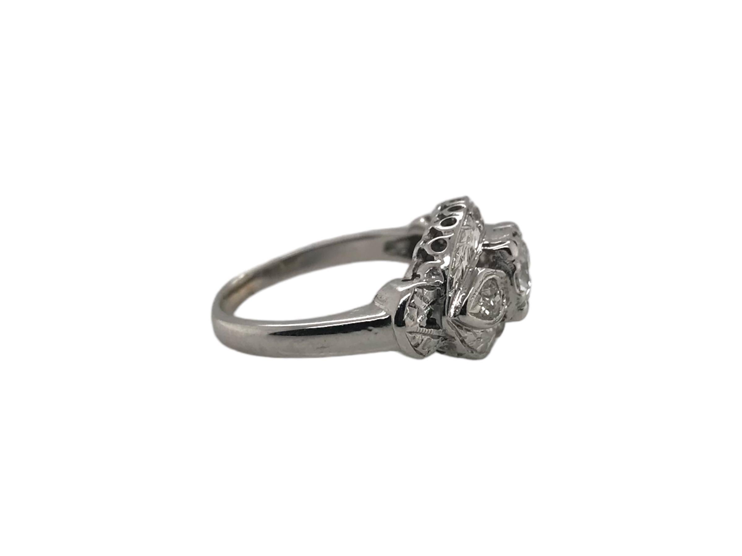 Retro 14K White Gold Diamond Cocktail Ring 0.35 Carat For Sale 2