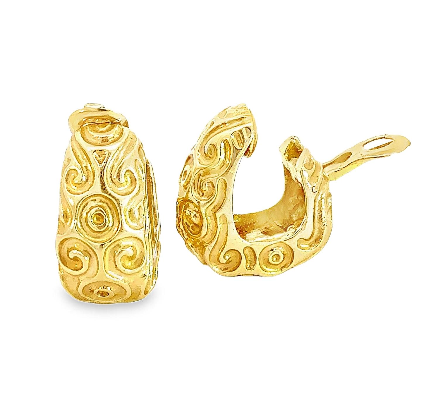 Orecchini a cerchio a spirale retrò in oro giallo 14 carati con clip in vendita 1