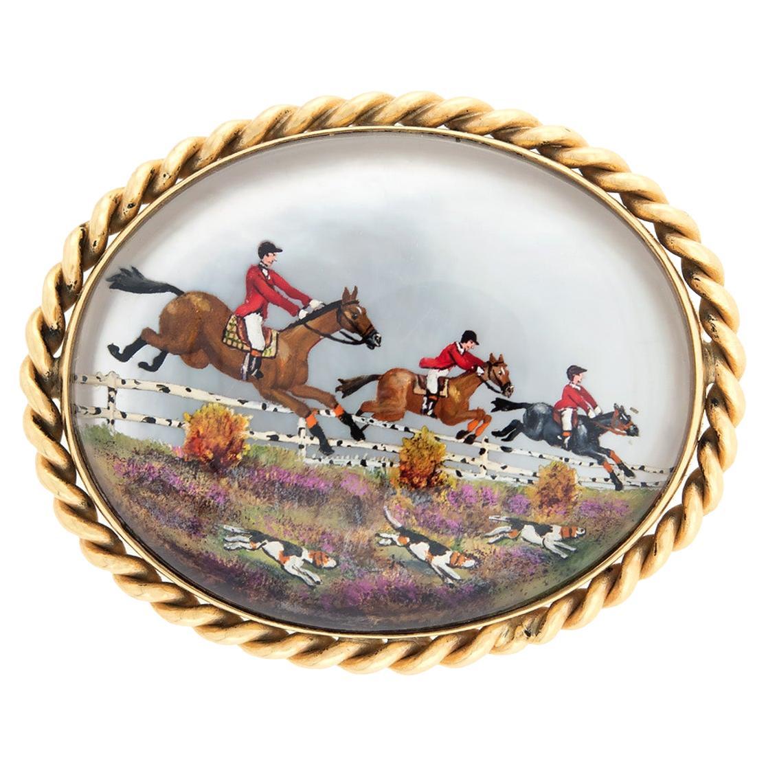Retro 14kt Reverse Carved Essex Crystal Fox Hunt Pin For Sale