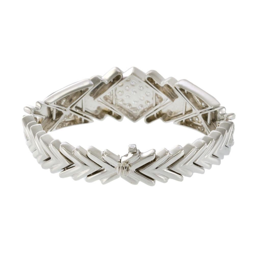 Pulsera Retro de Diamantes Chevron en Oro Blanco de 14 KT en Bueno estado para la venta en New York, NY