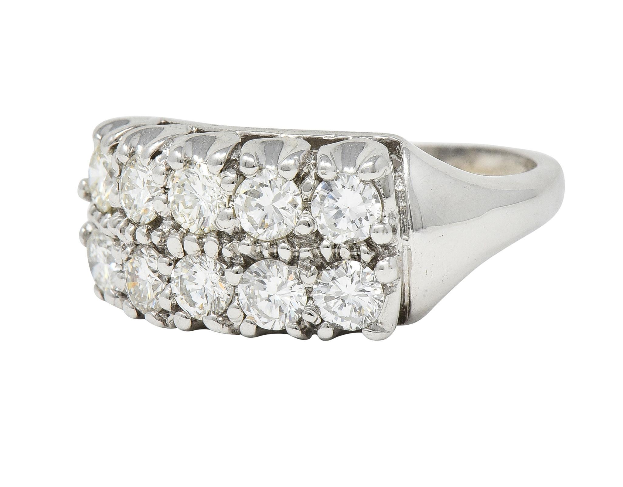 Retro 1.50 CTW Diamond 14 Karat White Gold Fishtail Vintage Band Ring For Sale 1