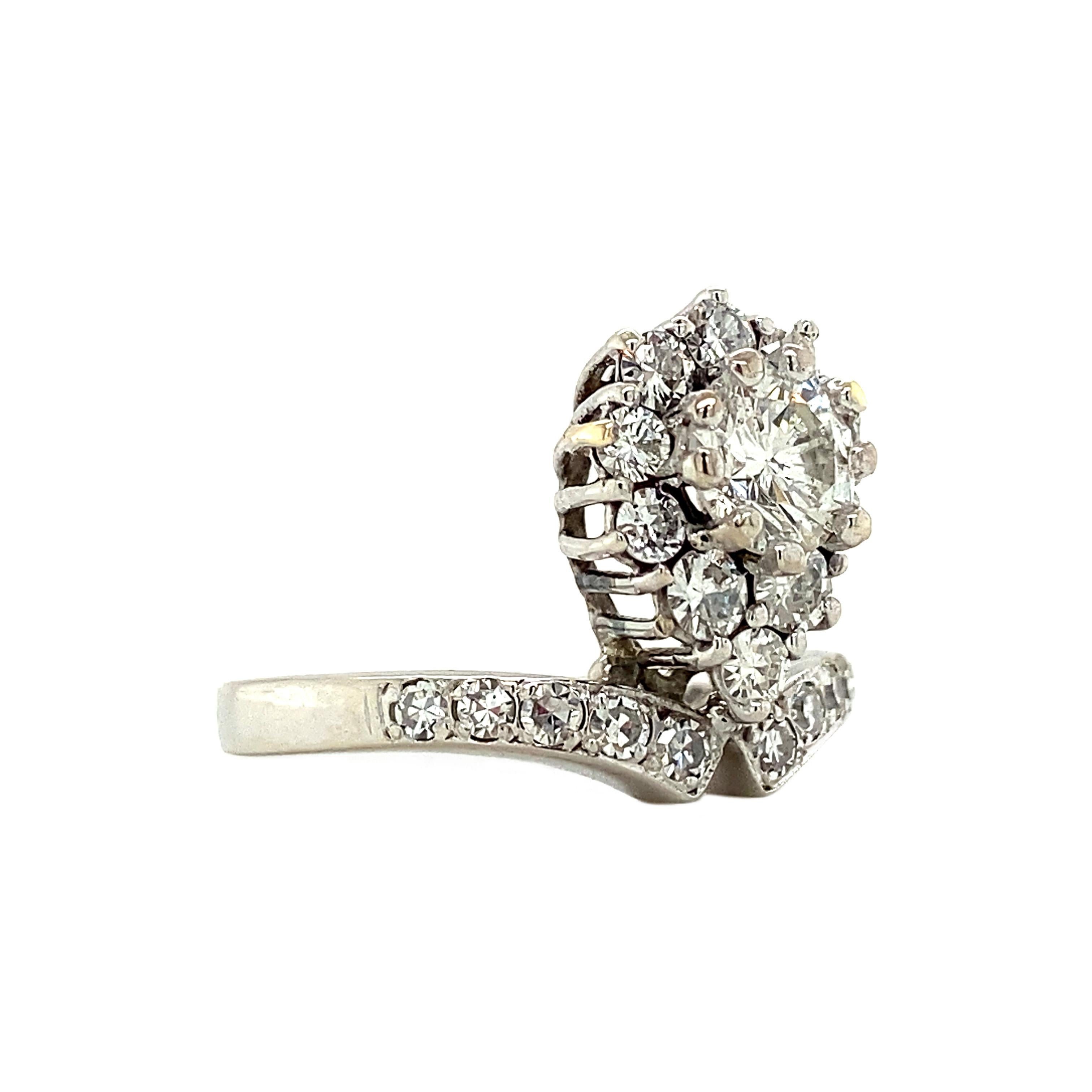 Brilliant Cut Retro 1.59 Carat Vintage Diamond Tiara Ring, 0.88 Carat Center 18K White Gold For Sale