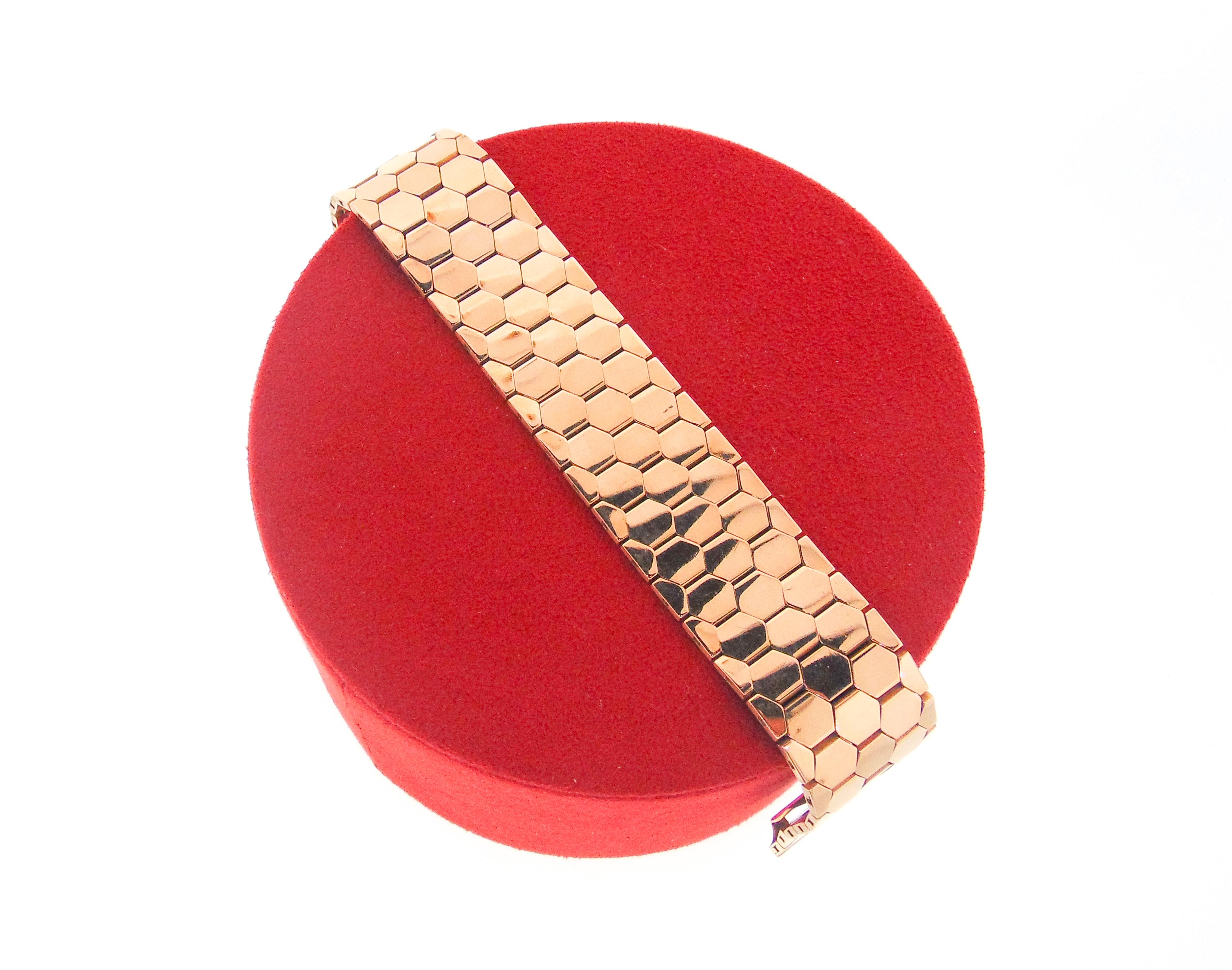 Retro 18 karat Rose Gold Honey-Comb Bracelet  For Sale 2