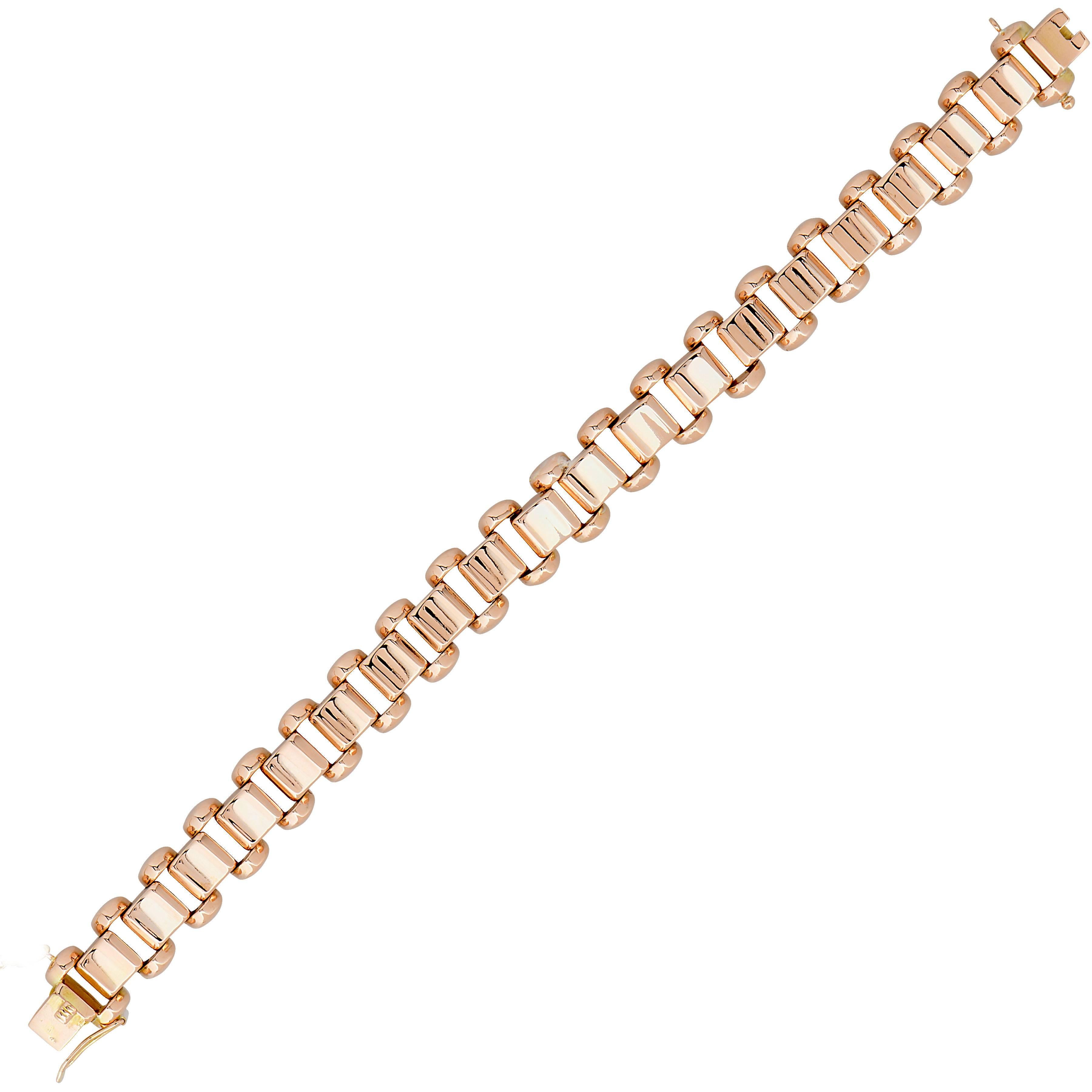 Retro 18 Karat Rose Gold Link Bracelet
Metal Type: 18 Karat Rose Gold
Metal Weight: 31 Grams
Bracelet Length: 7 1/4 inches
