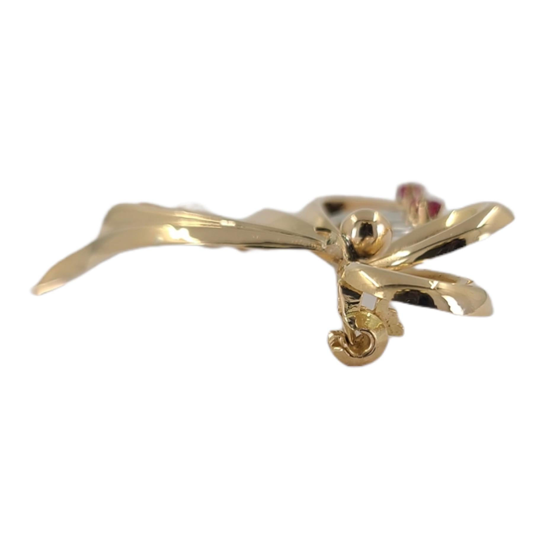 Rose Gold And Ruby Accent Spray Pin In Good Condition For Sale In Coral Gables, FL