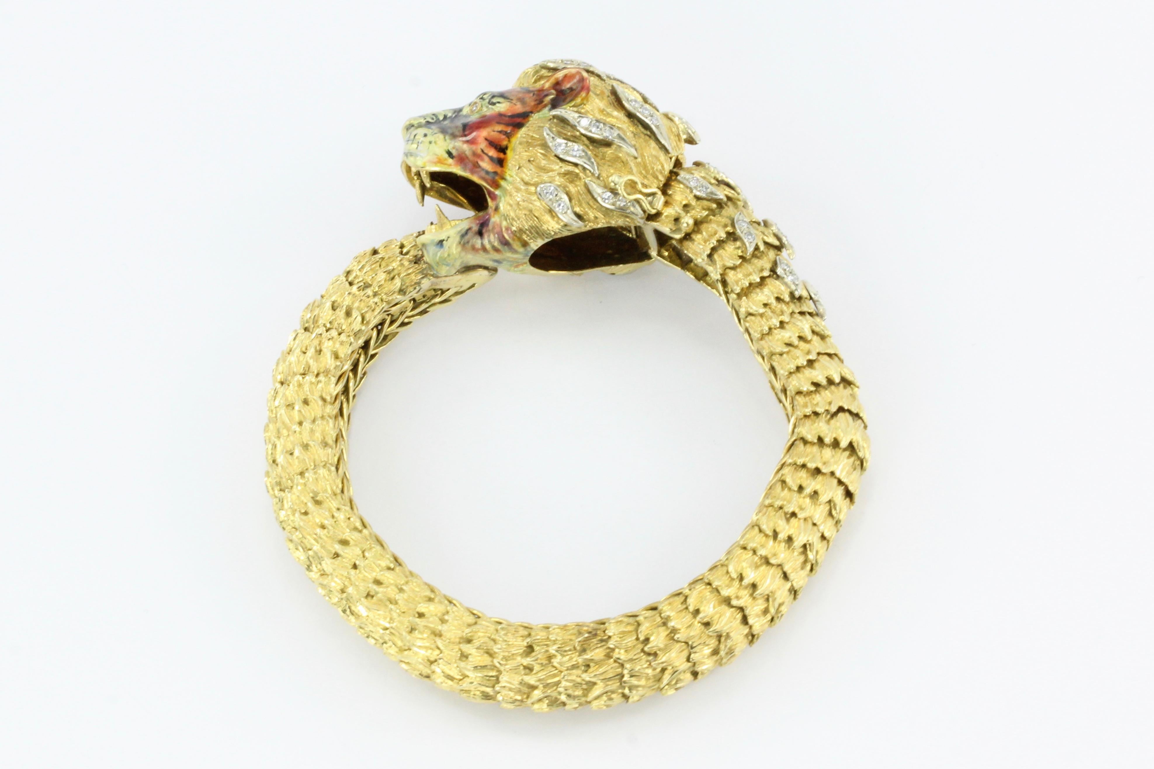 Retro 18 Karat Yellow Gold Diamond and Enamel Lion Head Bracelet 6