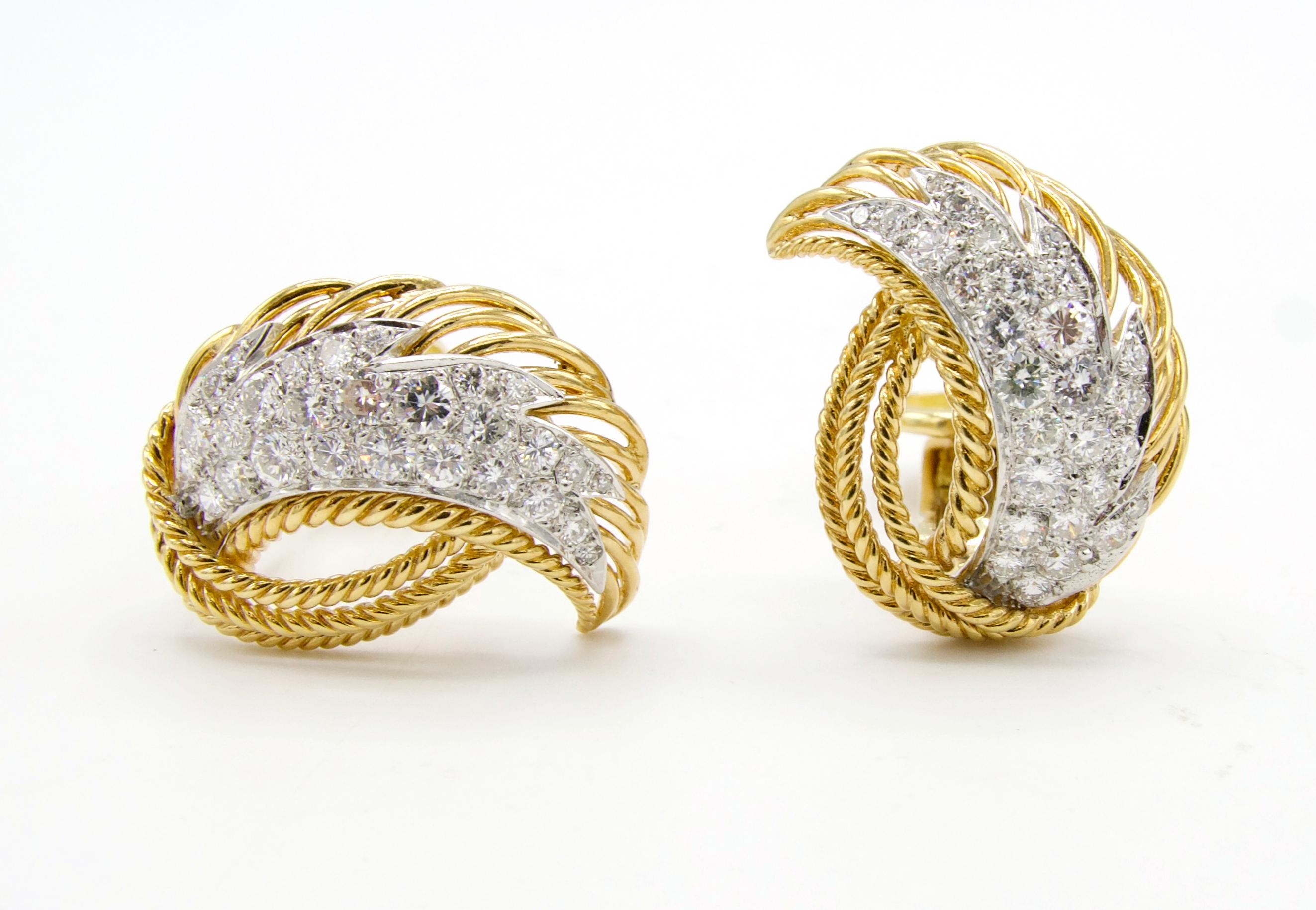 Retro 18 Karat Yellow Gold Diamond Earrings
Metal: 18k yellow gold
Weight: 19.53 grams
Diamonds: Approx. 1.50 CTW G VS round diamonds
Length: 24.5mm
Width: 21mm
Backs: Lever backs (clip on) 
