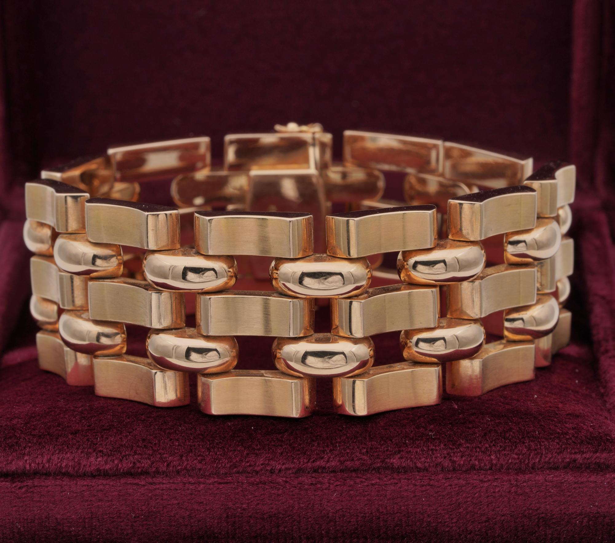 Retro Classy Statement

Classy statement jewellery from the retro era, outstanding, large, bold Tank design so distinctive of that era
Italian origin, 1940/50
Beautiful made of solid 18 KT rose solid gold , massive weight of 64.6 grams bears Italian