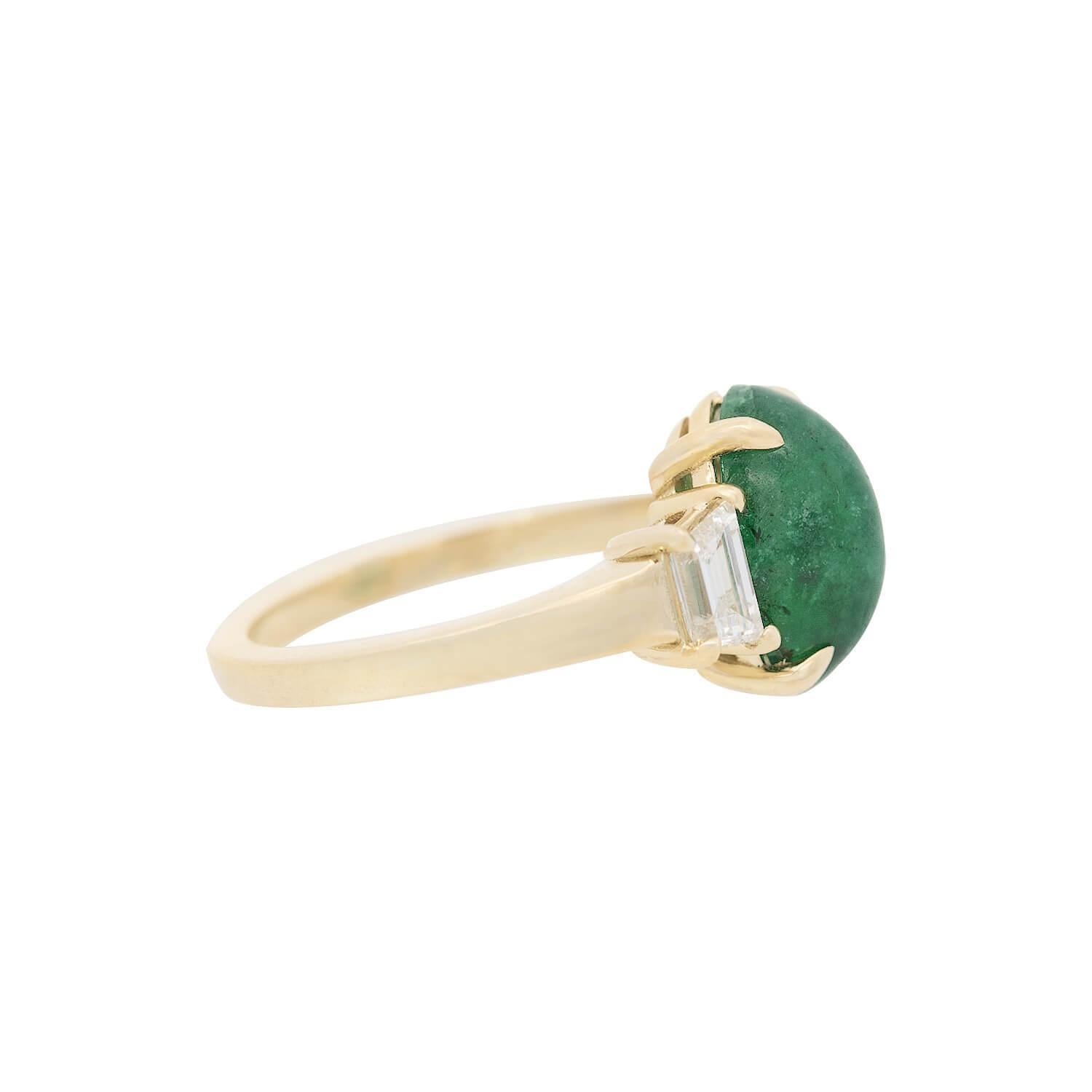 Anillo Retro de Esmeralda y Diamantes de 18k en Bueno estado para la venta en Narberth, PA