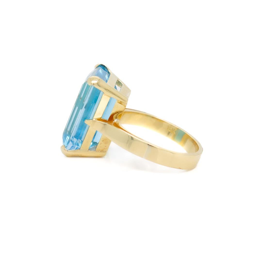 Retro 18K Gold and Emerald Cut Blue Topaz Cocktail Ring For Sale 2