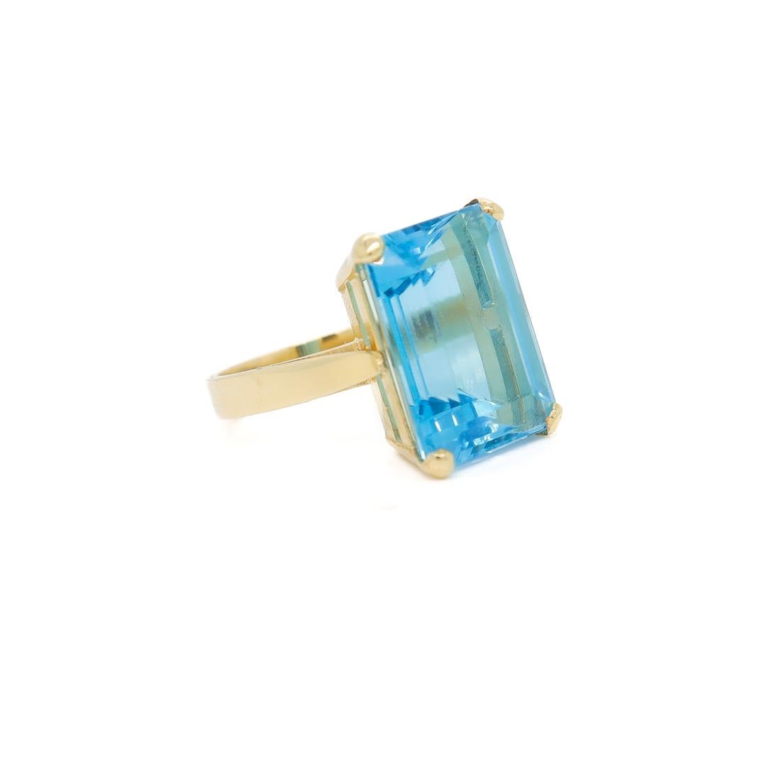 Retro 18K Gold and Emerald Cut Blue Topaz Cocktail Ring For Sale 5