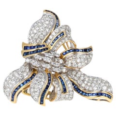 Retro 18K Gold Diamond and Sapphire Bow Brooch, c.1950s – Elegant Ribbon Motif i