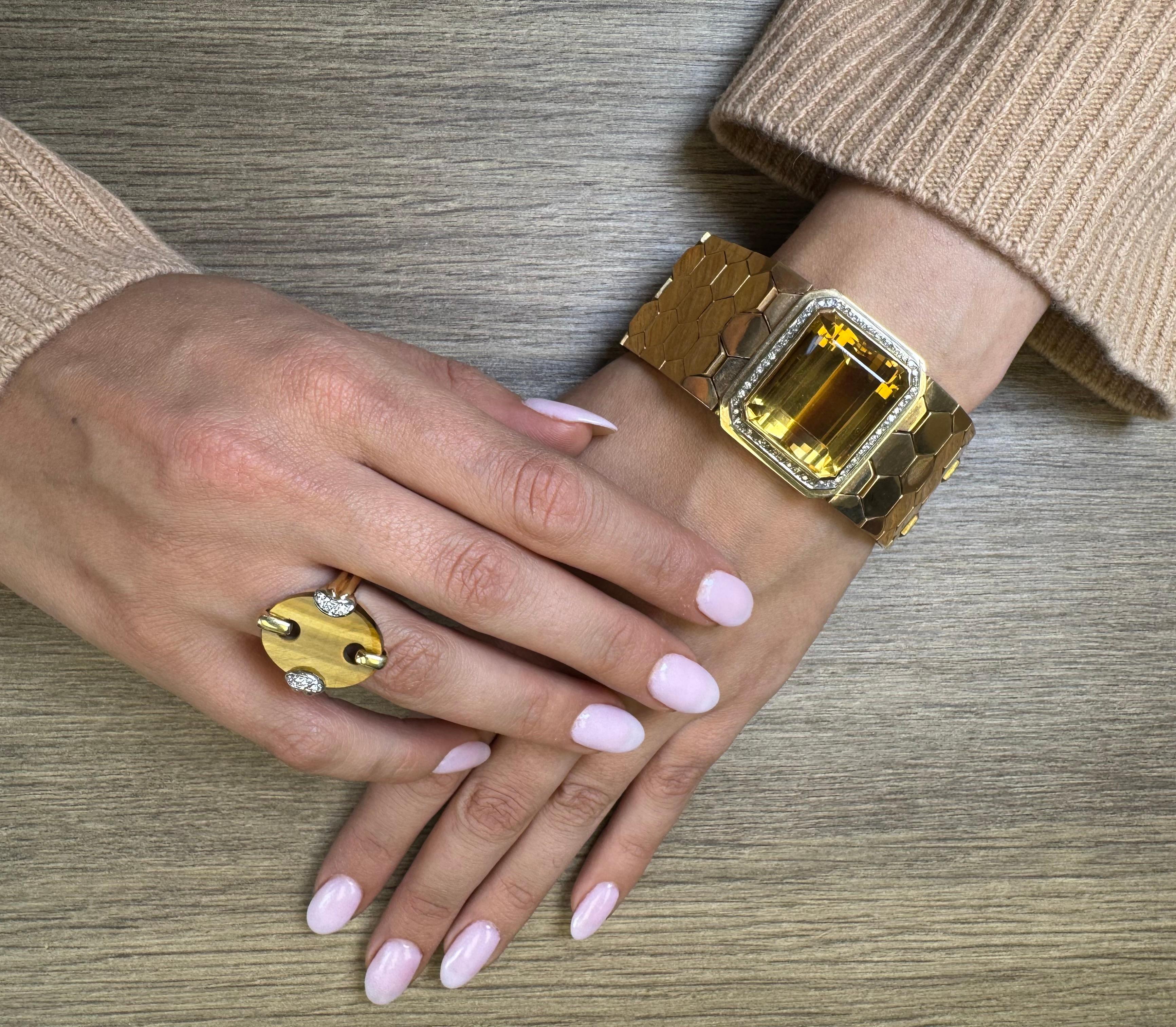 Women's or Men's Retro 18K Gold Honeycomb Bracelet with Citrine and Diamond Accents For Sale