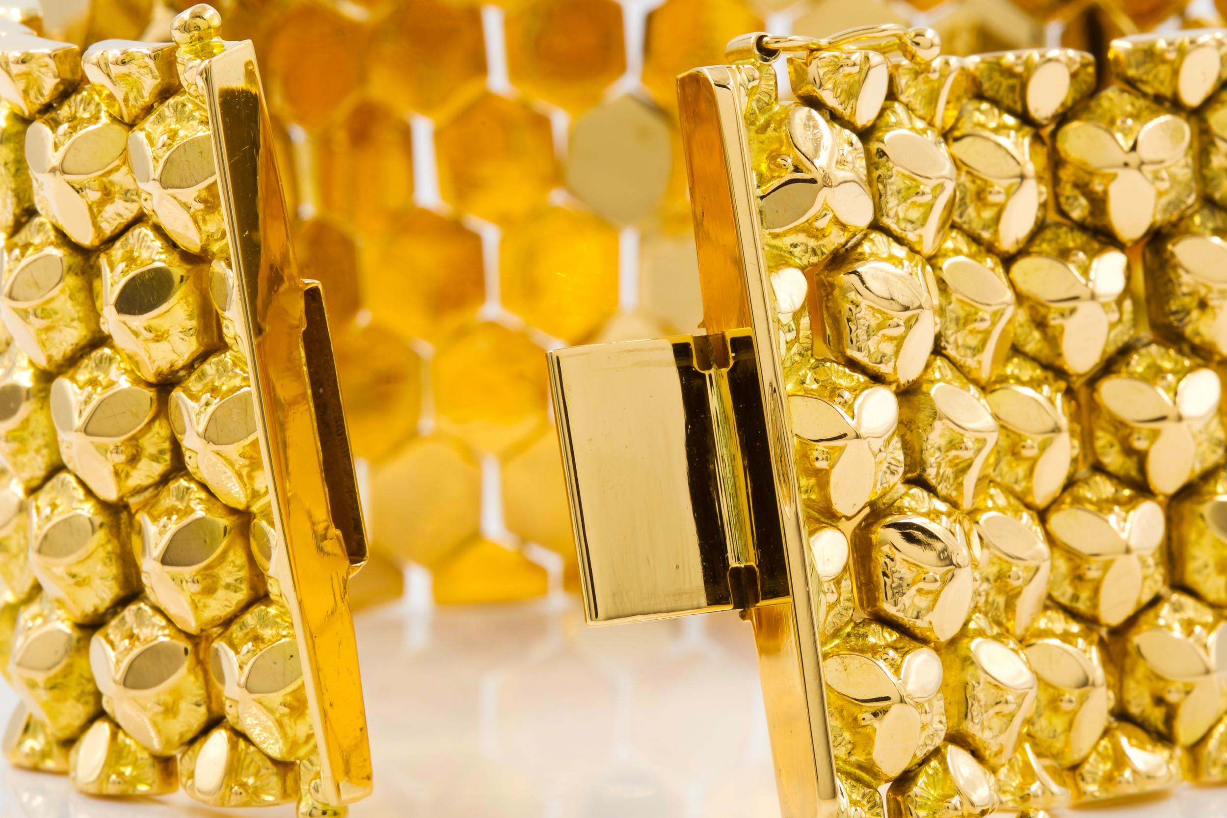 Retro 18k Gold Honeycomb Flexible-Link Bracelet by Ranzan Romeo, Italian c.1960s 2